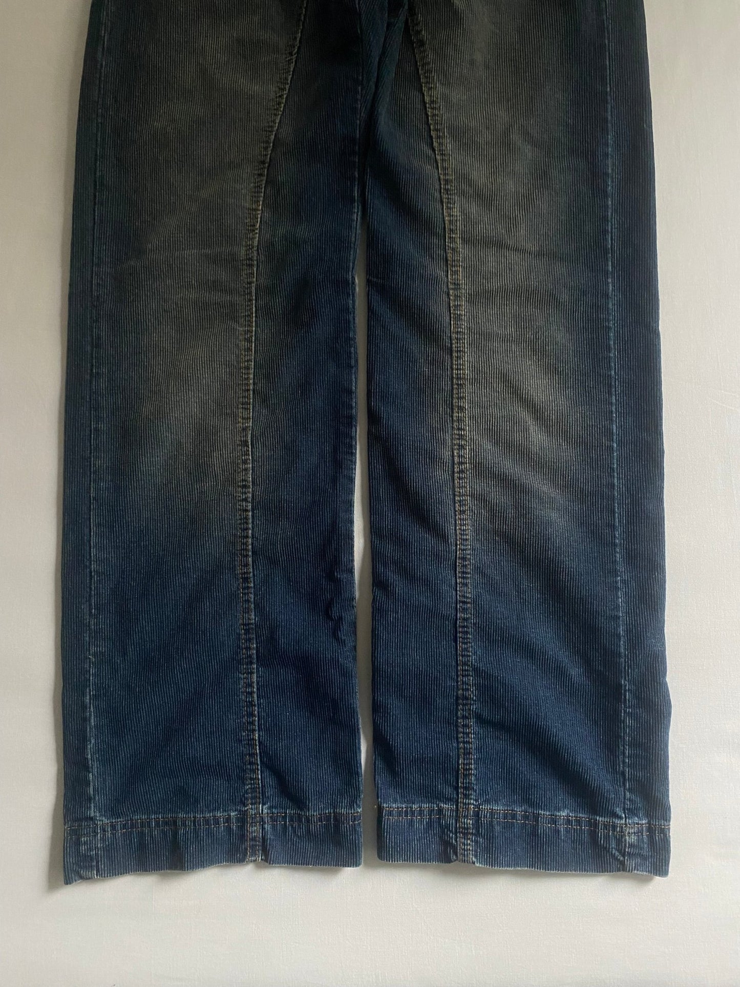Pantaloni Y2K Corduroy – Dirty Denim Effect – Baggy Fit – US 31 / EU 40 - anbracaminte