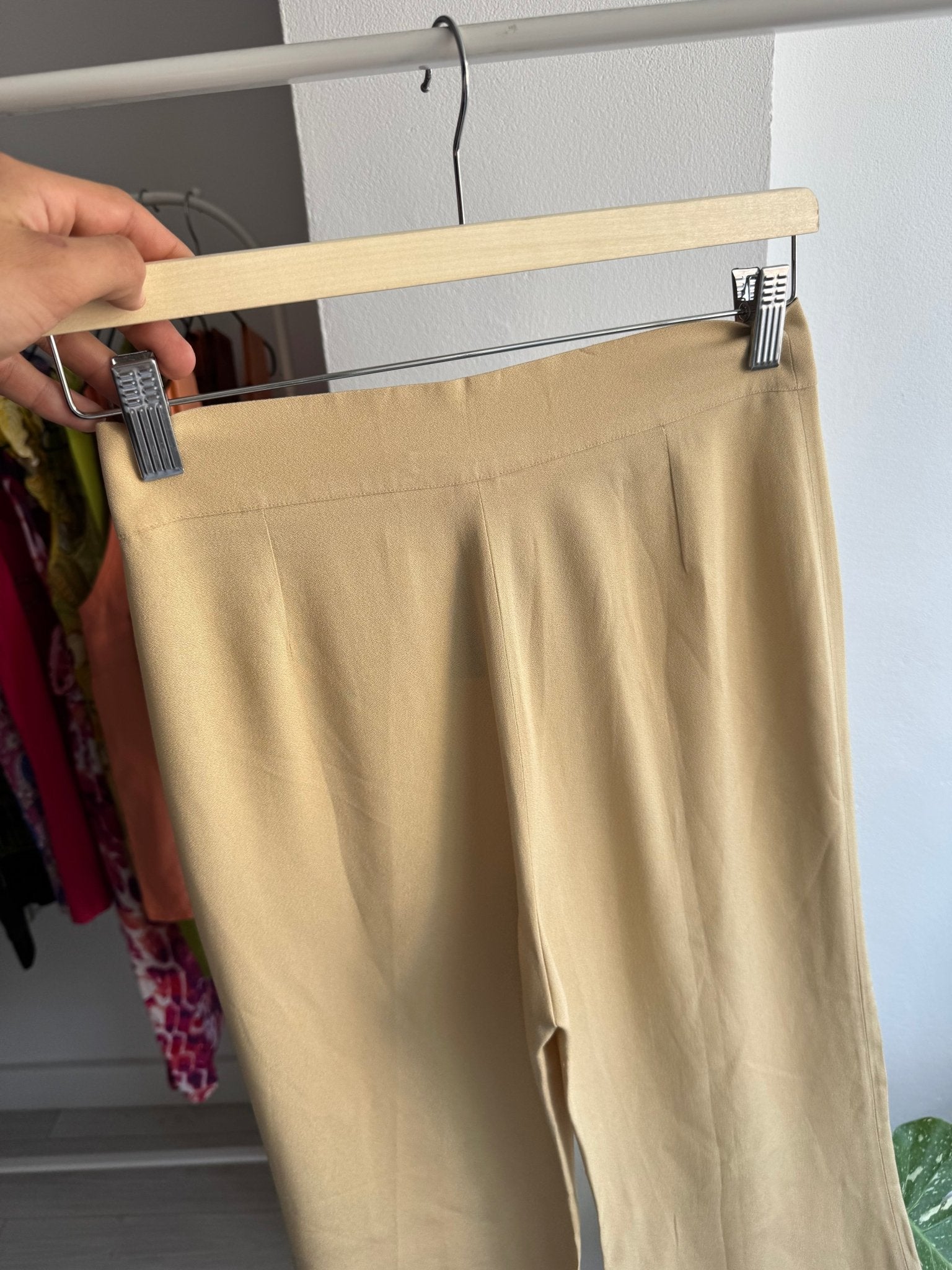 🍨 Pantaloni Y2K Crem Flared – IT 42 Damă (S/M) – Made in Italy - anbracaminte