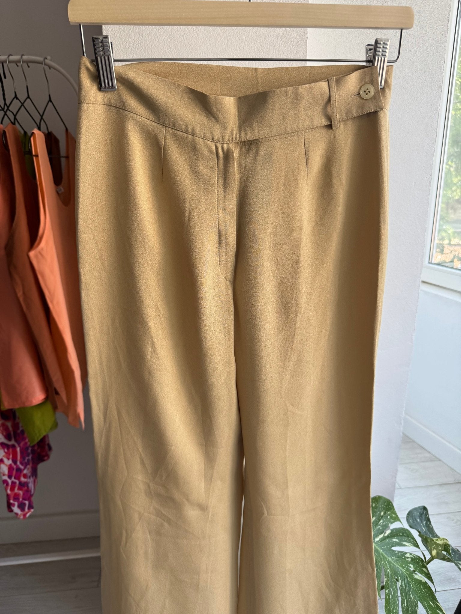 🍨 Pantaloni Y2K Crem Flared – IT 42 Damă (S/M) – Made in Italy - anbracaminte