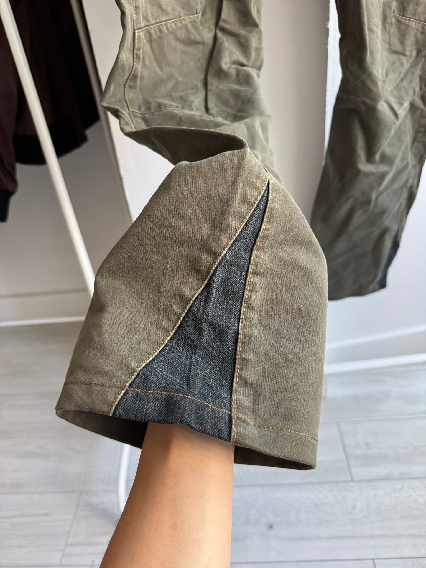 🪖 Pantaloni Y2K Energie Dark Green Fatigue / Utility – W33 – Made in Italy - anbracaminte