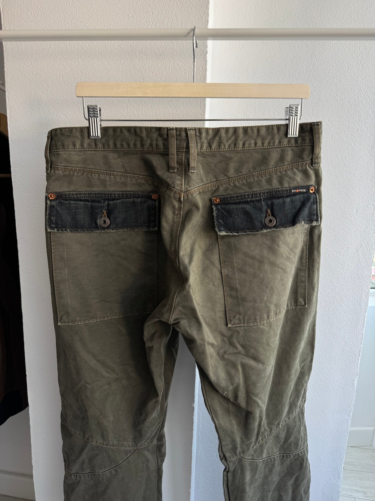 🪖 Pantaloni Y2K Energie Dark Green Fatigue / Utility – W33 – Made in Italy - anbracaminte