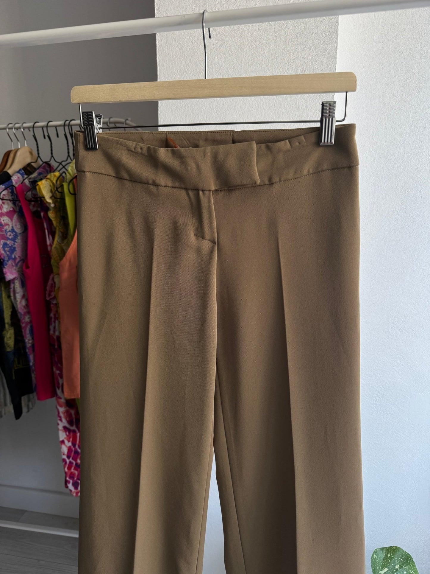 🪵 Pantaloni Y2K Maro Deschis Flared – IT 42 Damă (M) – Noi cu Etichetă - anbracaminte