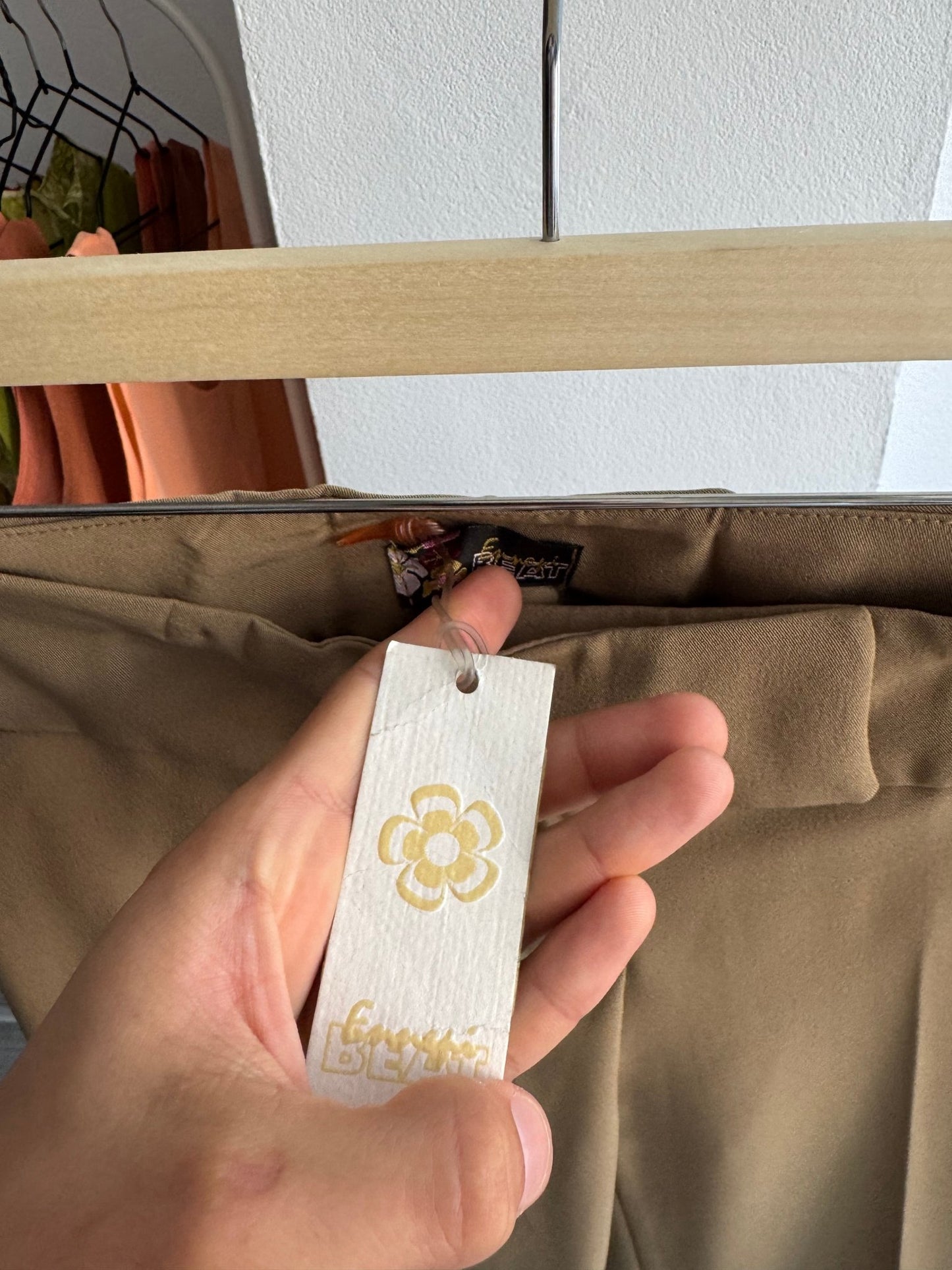 🪵 Pantaloni Y2K Maro Deschis Flared – IT 42 Damă (M) – Noi cu Etichetă - anbracaminte