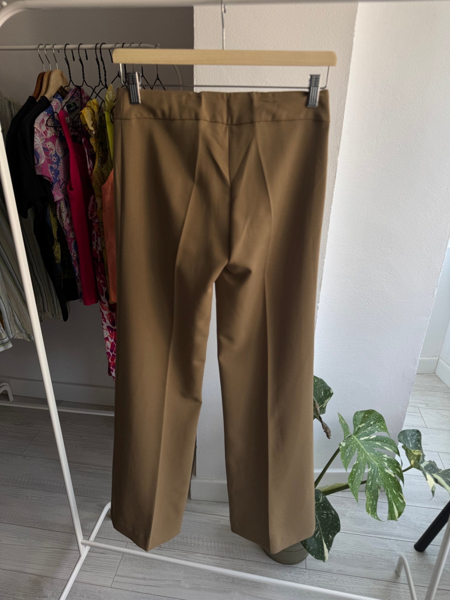 🪵 Pantaloni Y2K Maro Deschis Flared – IT 42 Damă (M) – Noi cu Etichetă - anbracaminte