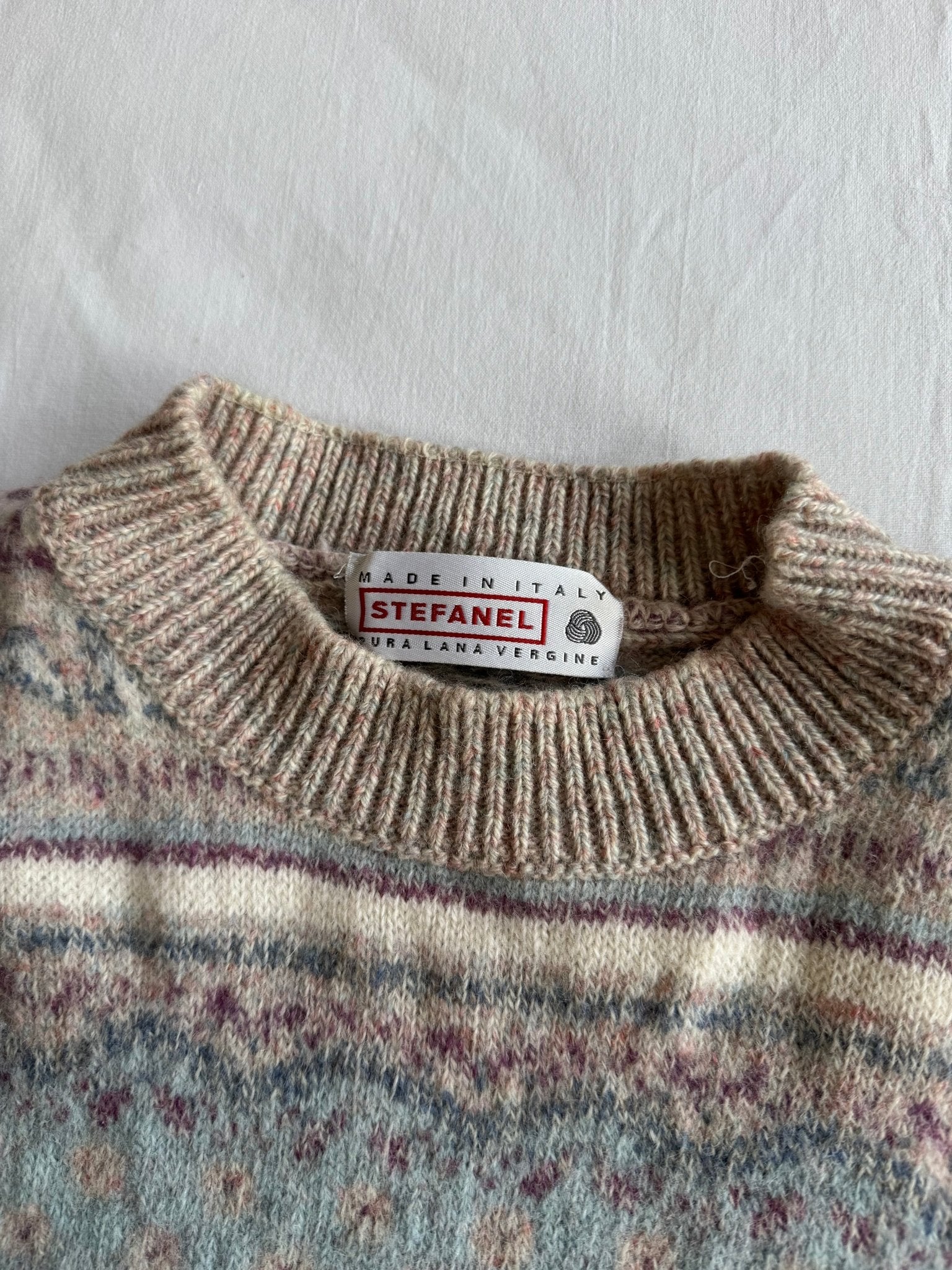 🧶 Pulover Damă Stefanel cu Model Etnic din Lână Virgină – M - anbracaminte