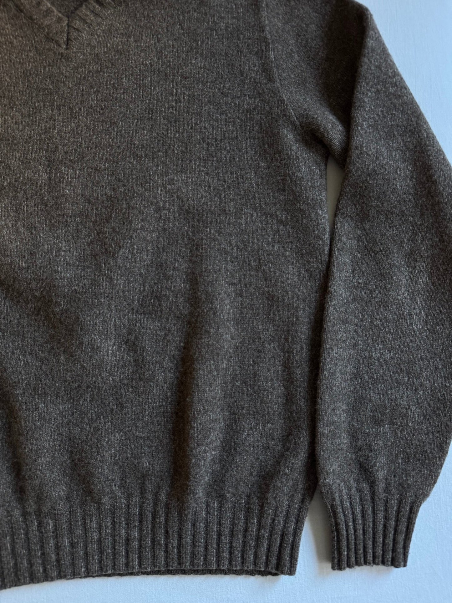 🧶 Pulover Dolce & Gabbana V - neck maro – Made in Italy – mărimea M - anbracaminte