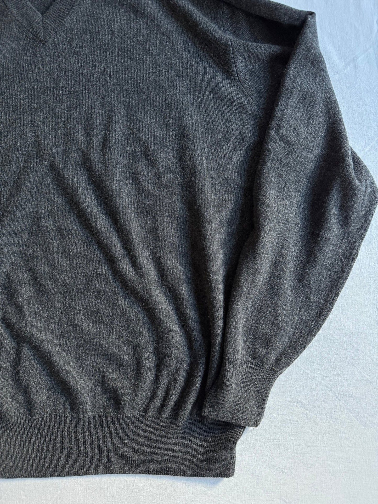 🧶 Pulover Gri - Silk + Cashmere Blend / V - Neck (Mărime L) - anbracaminte