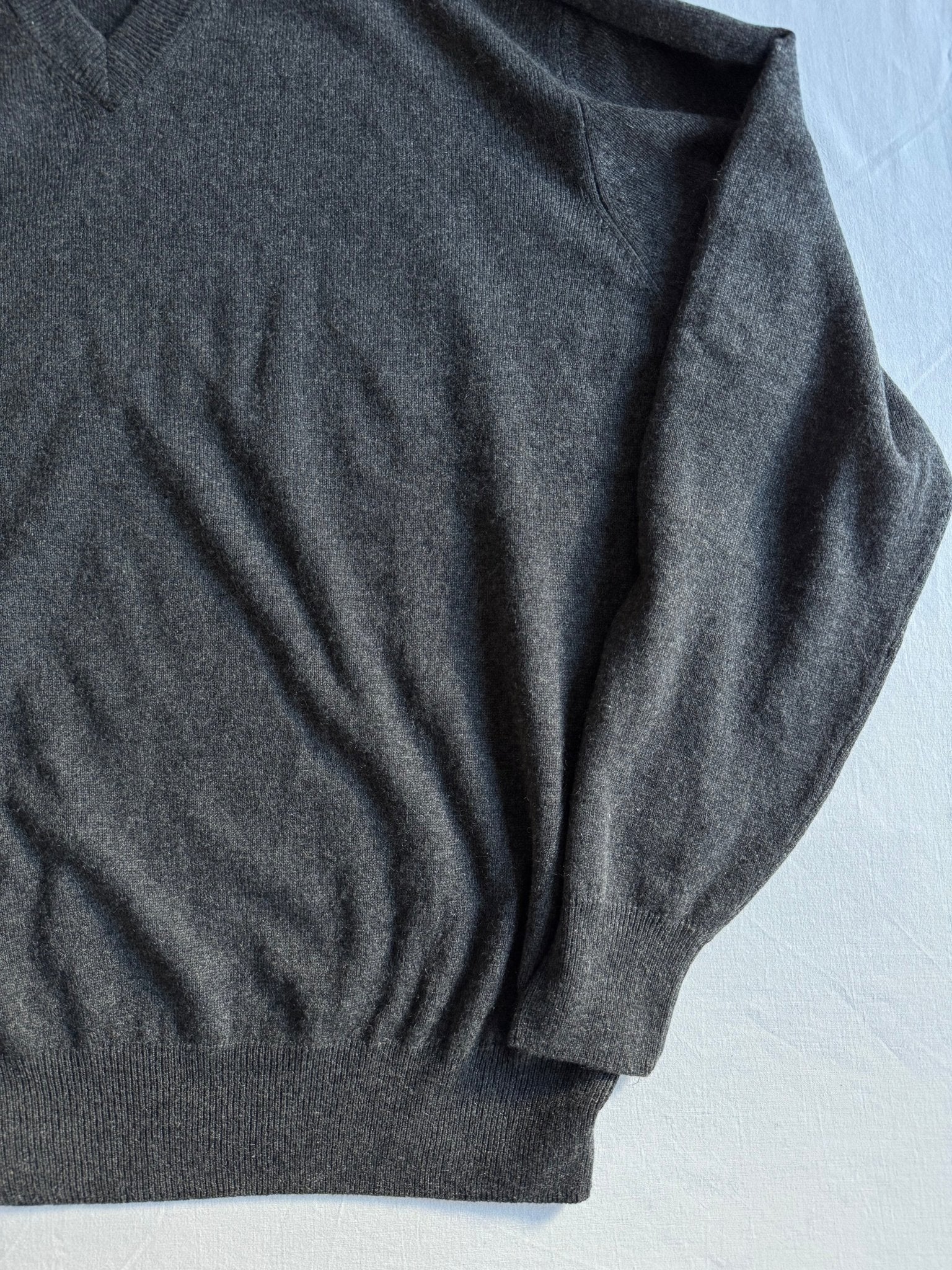 🧶 Pulover Gri - Silk + Cashmere Blend / V - Neck (Mărime L) - anbracaminte
