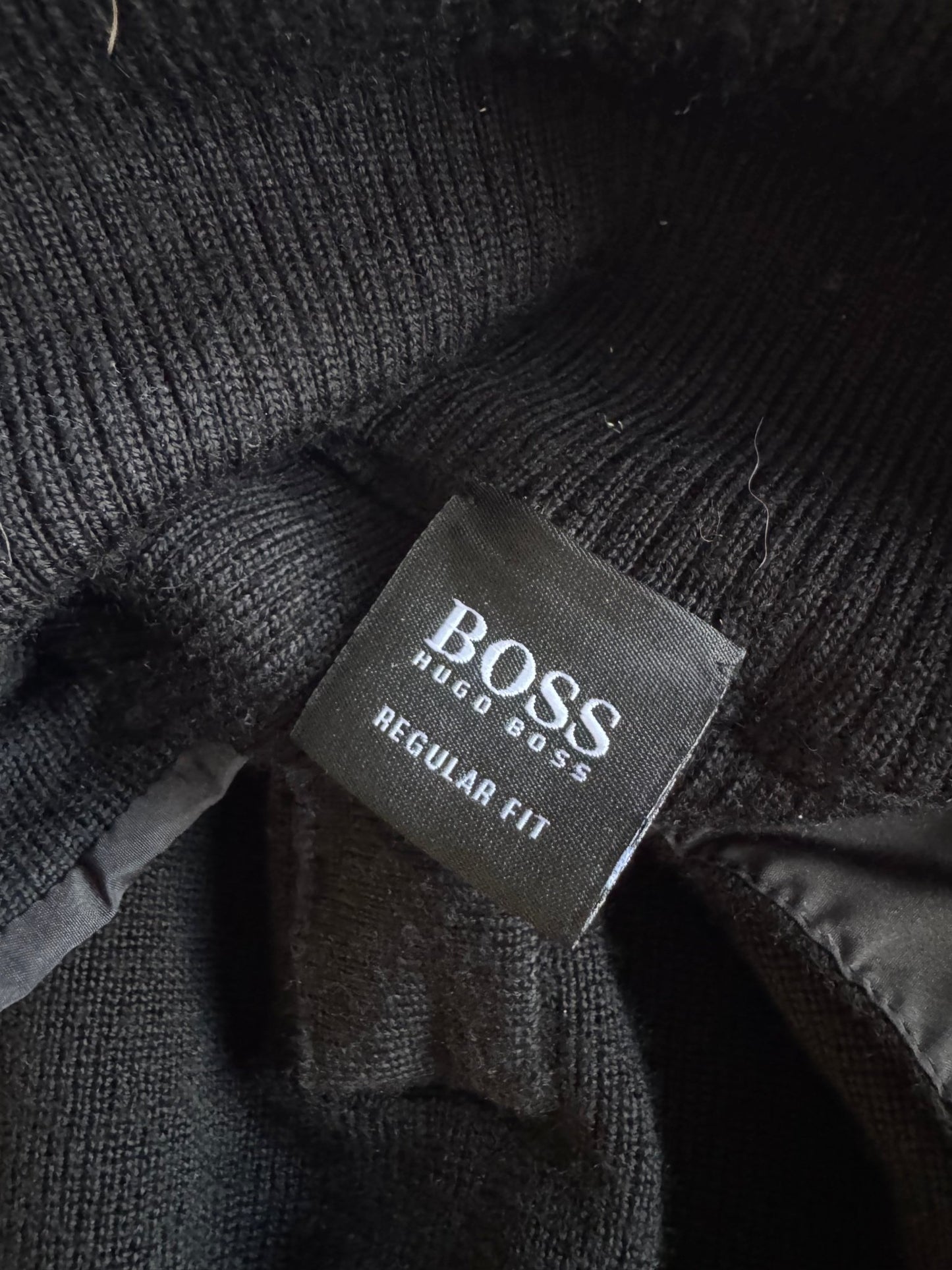 🧶 Pulover Hugo Boss Negru din Lână Virgină (Mărime L) - anbracaminte