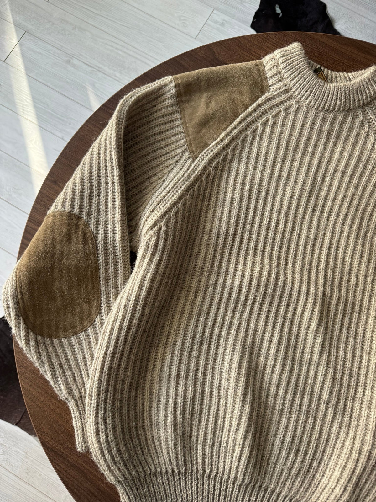 Pulover Lână Crem Vintage Bărbați | Patch-uri Piele Întoarsă | M Oversized / Regular L (M) - anbracaminte