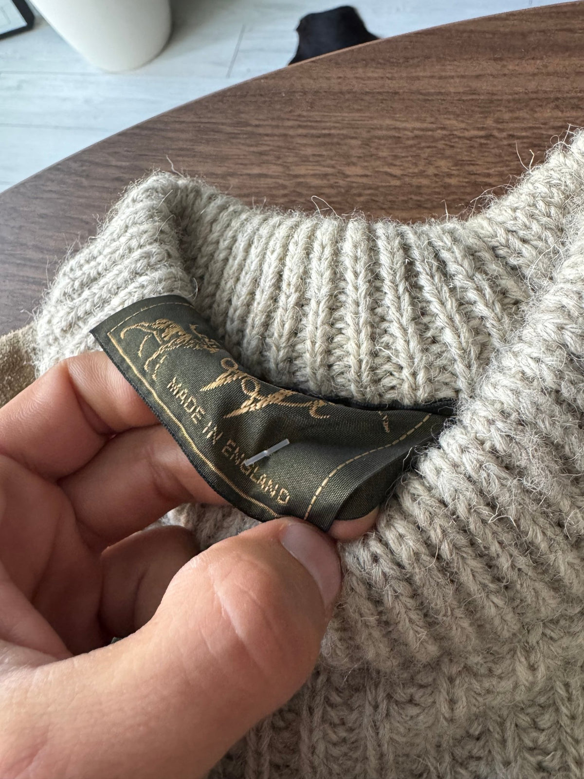Pulover Lână Crem Vintage Bărbați | Patch-uri Piele Întoarsă | M Oversized / Regular L (M) - anbracaminte