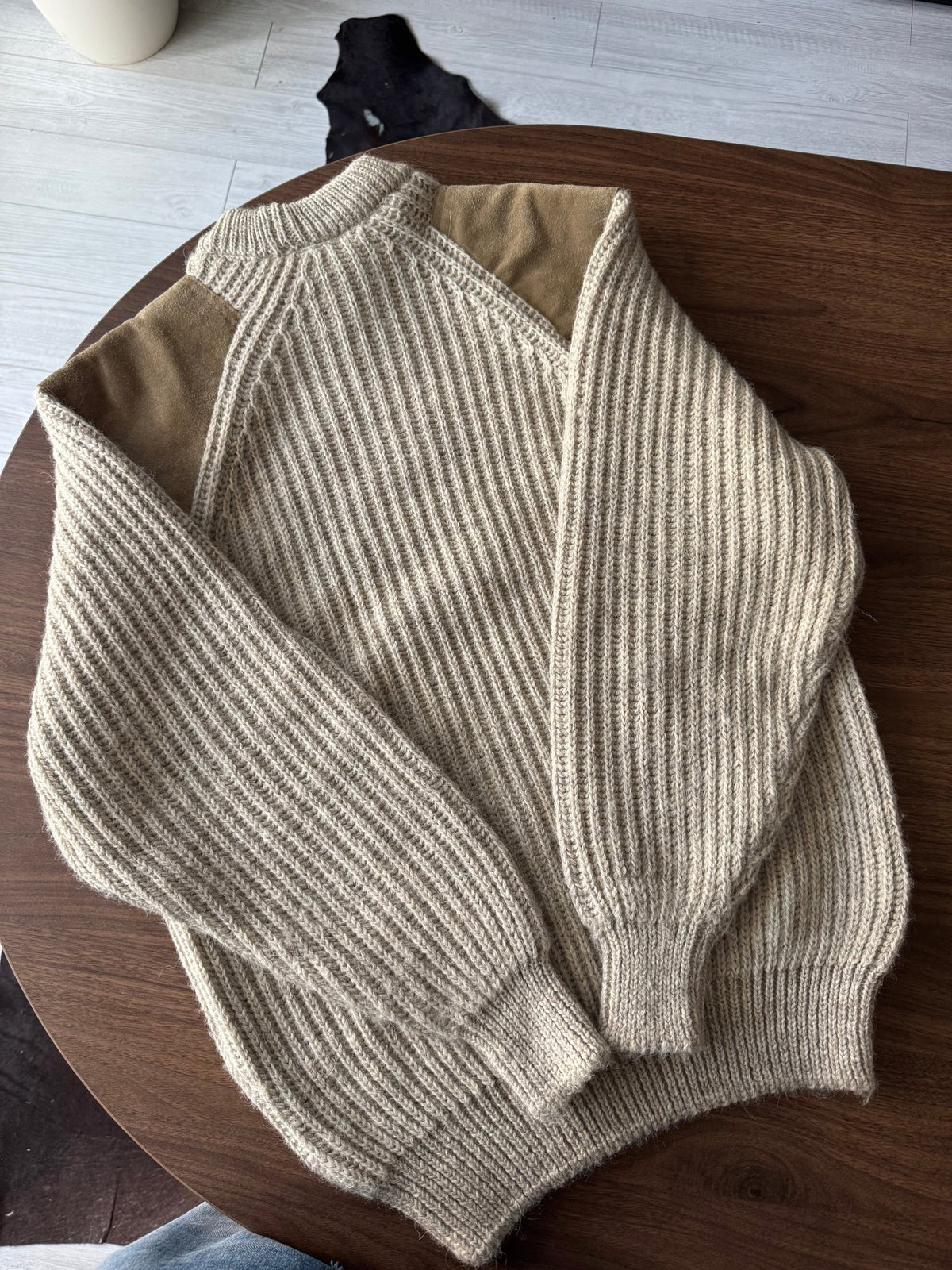 Pulover Lână Crem Vintage Bărbați | Patch-uri Piele Întoarsă | M Oversized / Regular L (M) - anbracaminte