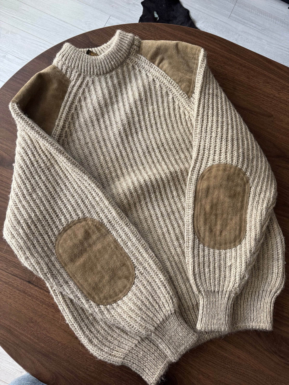 Pulover Lână Crem Vintage Bărbați | Patch-uri Piele Întoarsă | M Oversized / Regular L (M) - anbracaminte