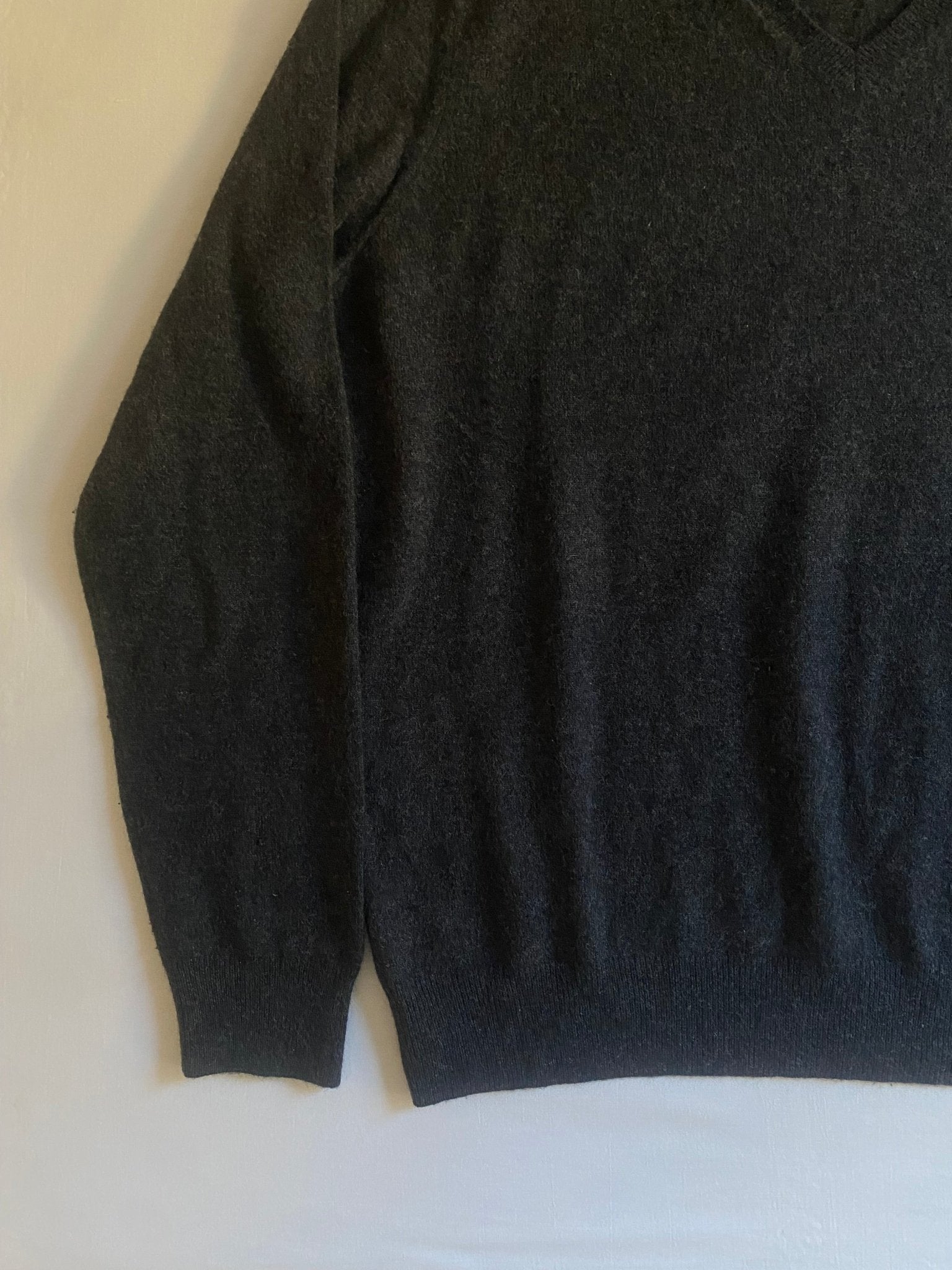 Pulover Uniqlo V - Neck – Dark Grey – 100% Cașmir – XL - anbracaminte