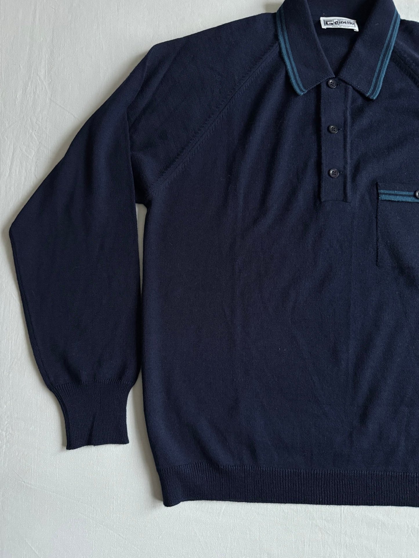 🧶 Pulover Vintage Bărbați Ani ’70 Navy din Merino Extra Fine și Acril cu Guler Polo și Buzunar la Piept – L - anbracaminte