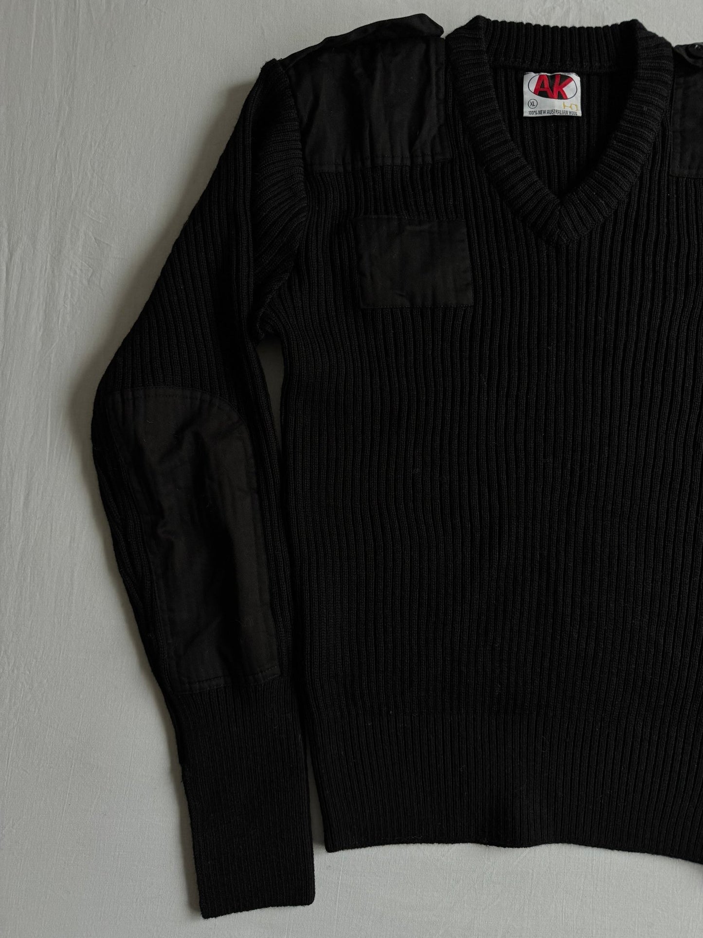 🧶 Pulover Vintage Bărbați Negru Military din Lână Virgină cu Guler V – L - anbracaminte