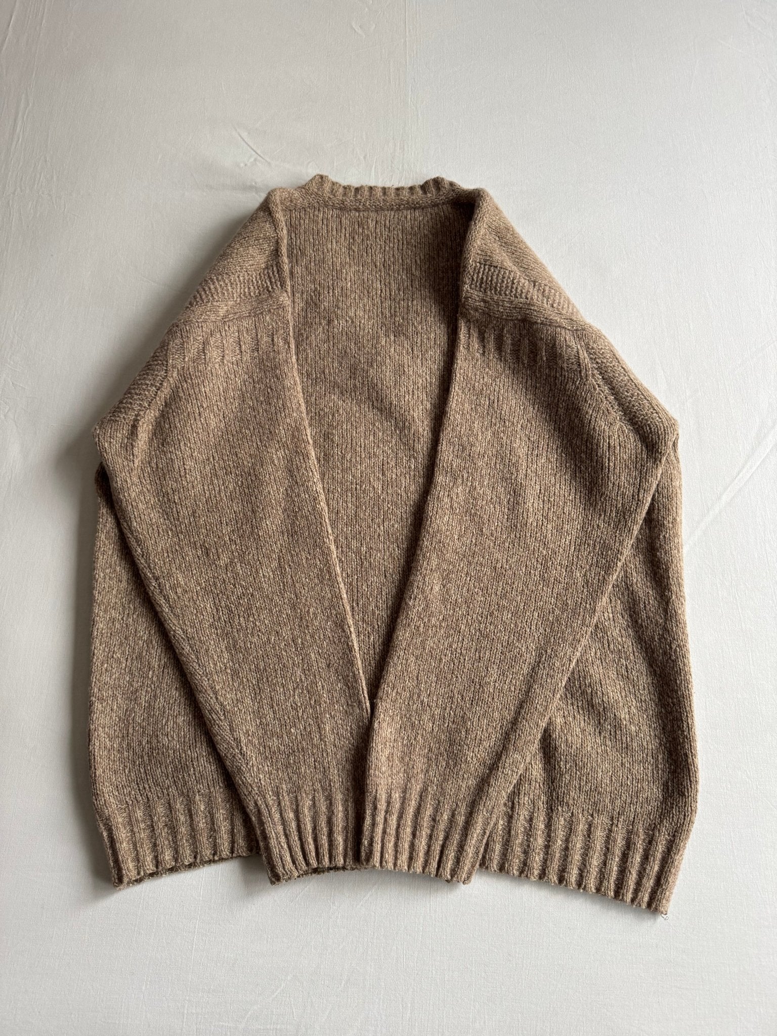 🧶 Pulover Vintage Bărbați Stefanel Oatmeal Brown cu Guler V din Blend de Lână – L - anbracaminte
