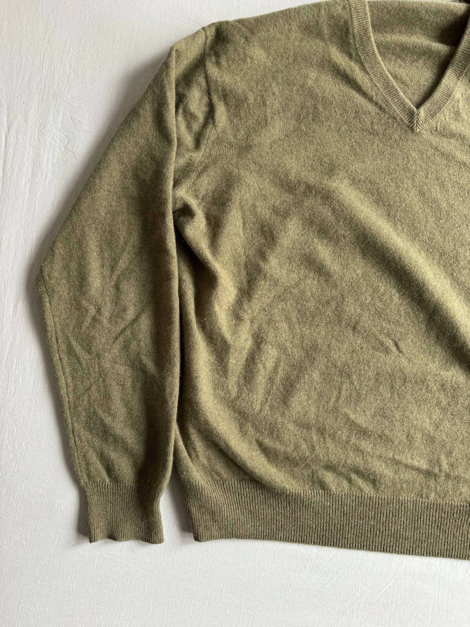 🧶 Pulover Vintage Bărbați Verde - Khaki din Cașmir cu Guler V – L - anbracaminte