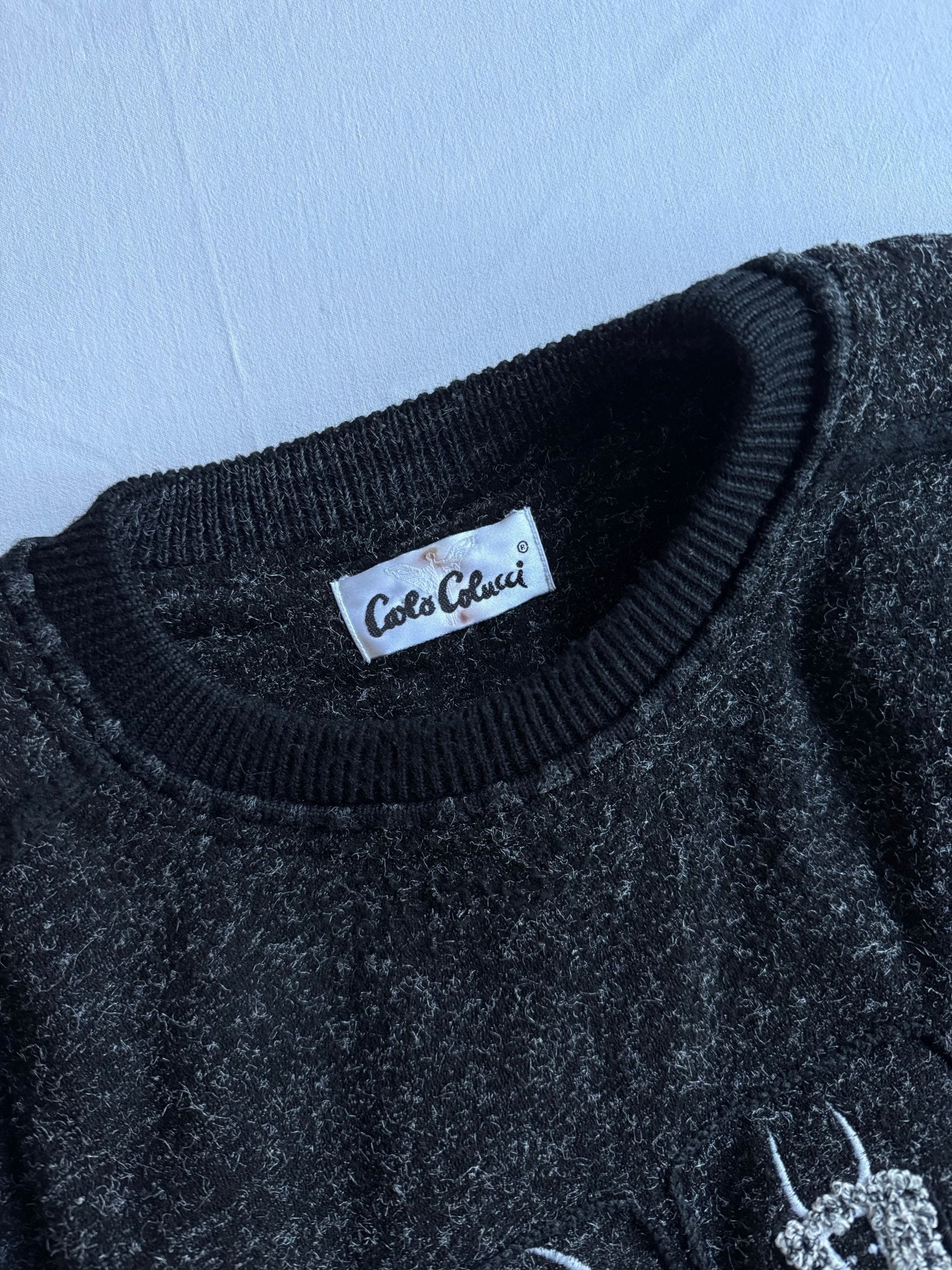 🧶 Pulover Vintage Carlo Colucci cu broderie capră / Gri închis (Mărime XL) - anbracaminte