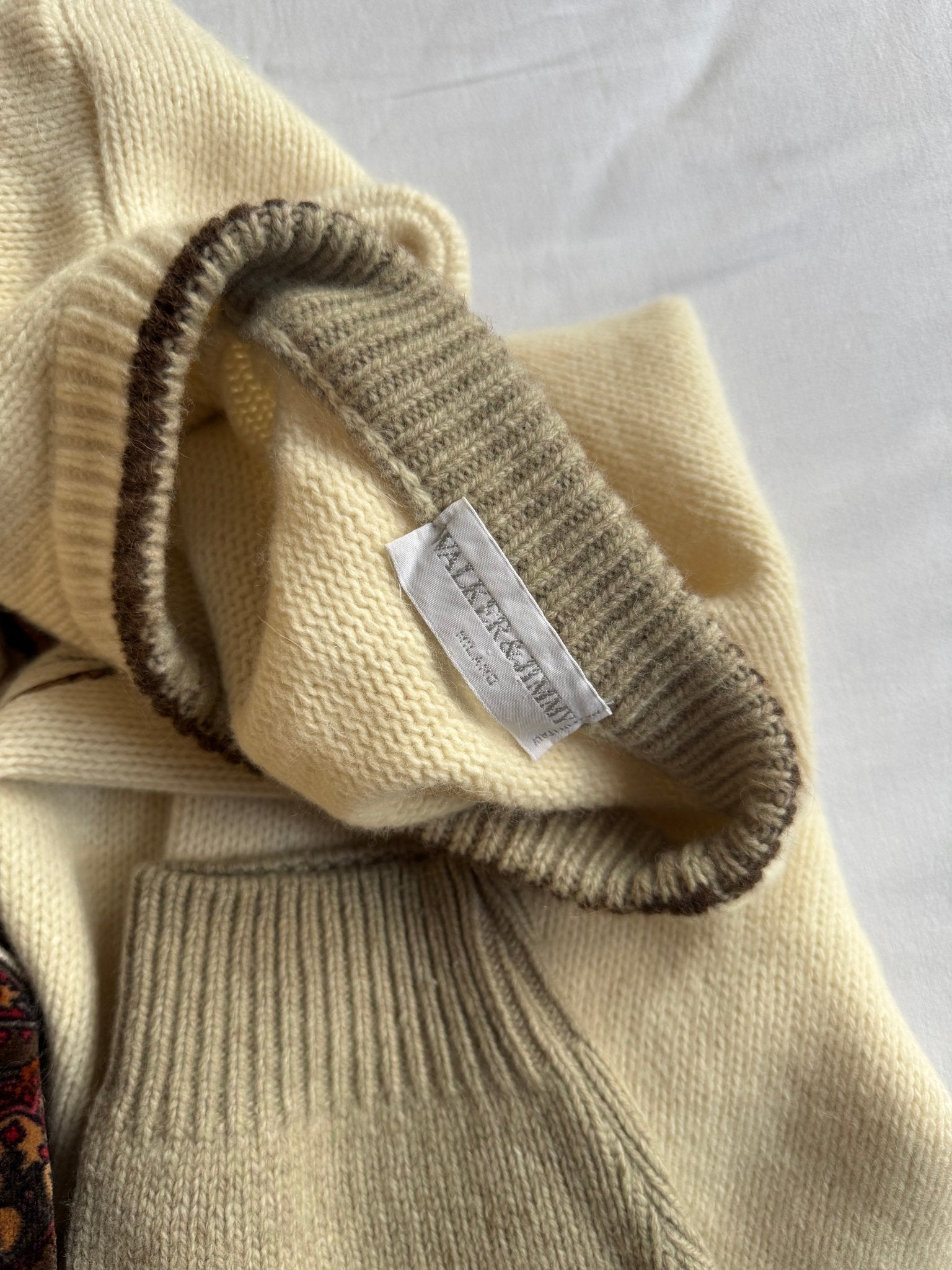 🔥 Pulover vintage crem cu broderie șemineu (mărimea L) - anbracaminte