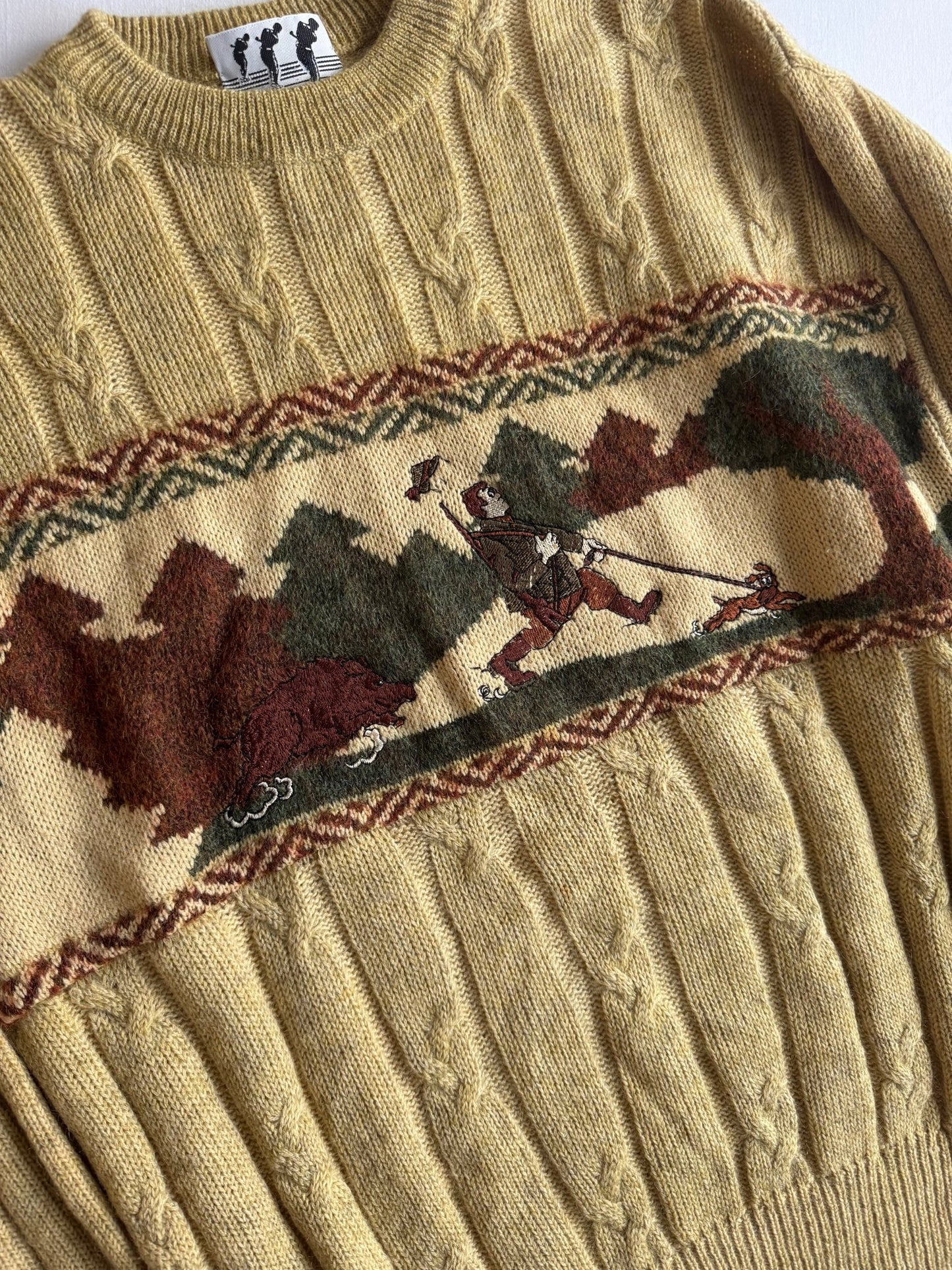 🧶 Pulover vintage crem - gălbui cu broderie de vânătoare (mărime L) - anbracaminte