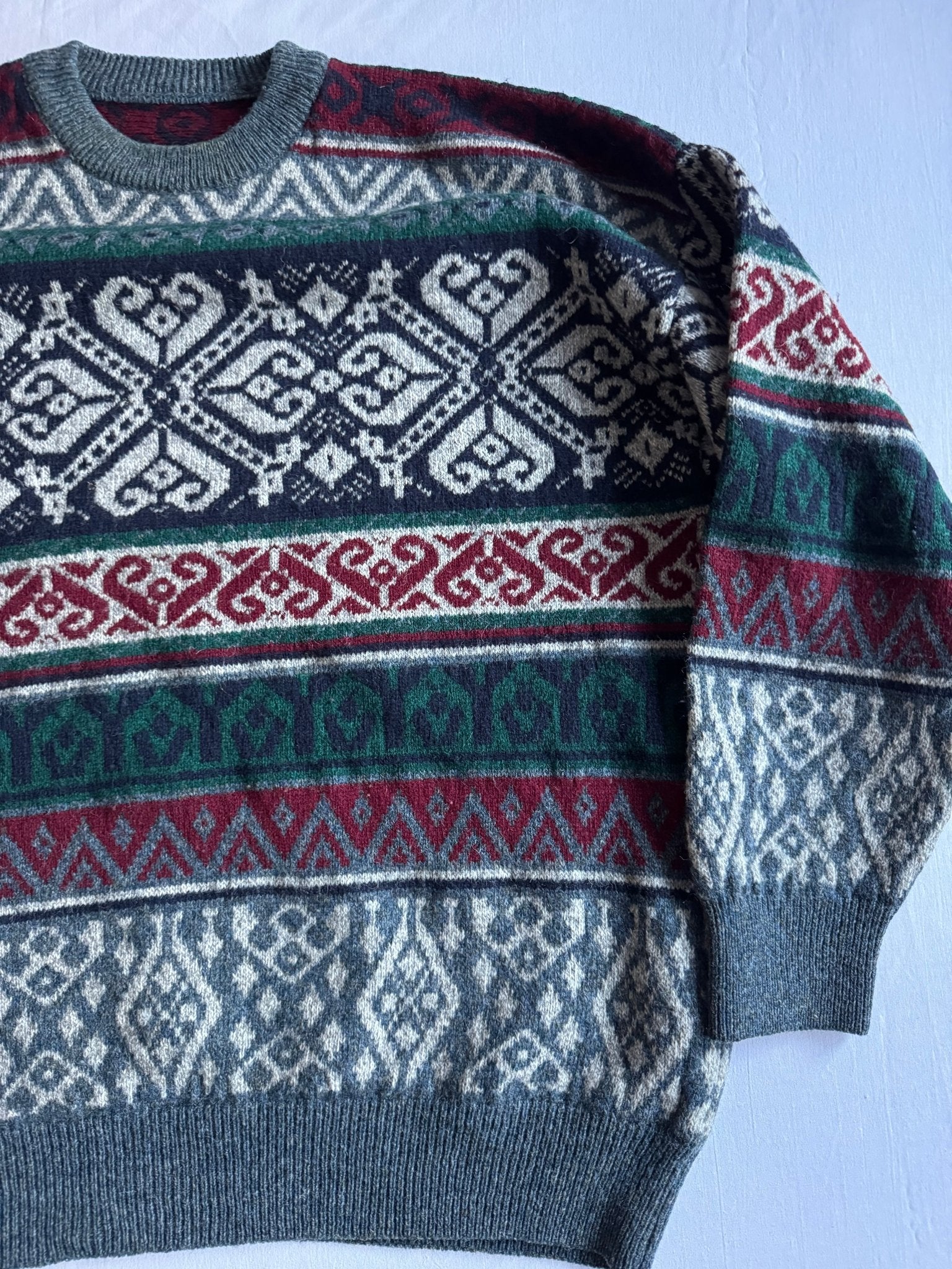 🧶 Pulover Vintage cu Pattern Etnic (Mărime L) - anbracaminte