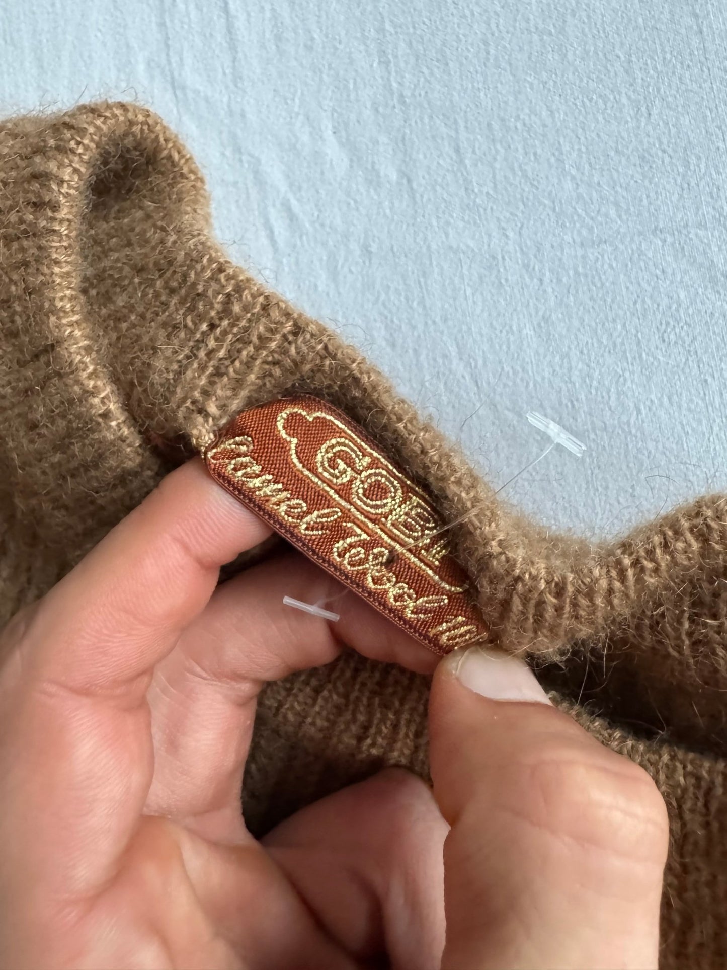 🧶 Pulover Vintage din Lână de Cămilă Maro – Mărime M - anbracaminte