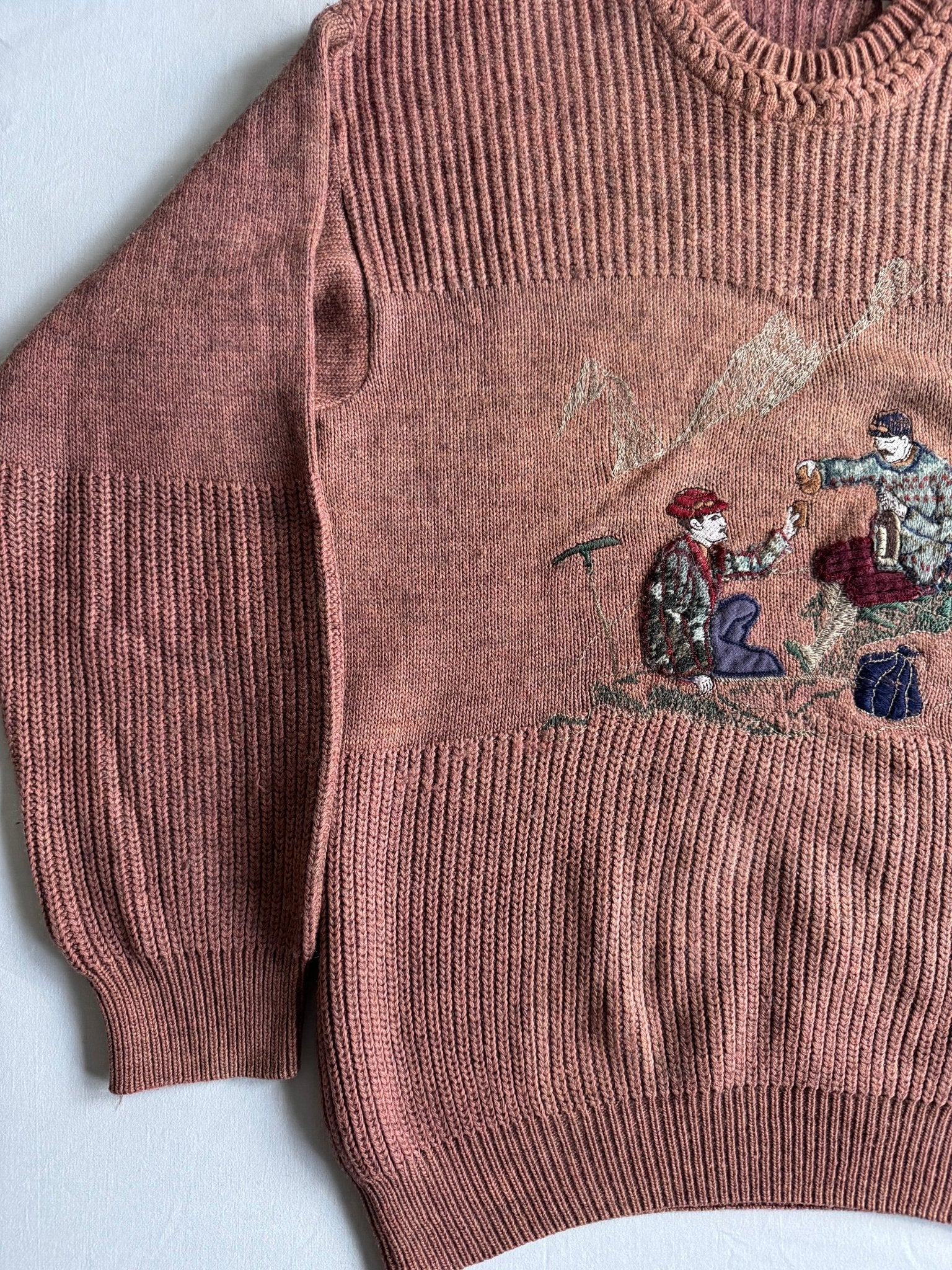 🧶 Pulover Vintage Peach cu Broderie „Hikers” / Tricot Italian (Mărime 50 - L) - anbracaminte