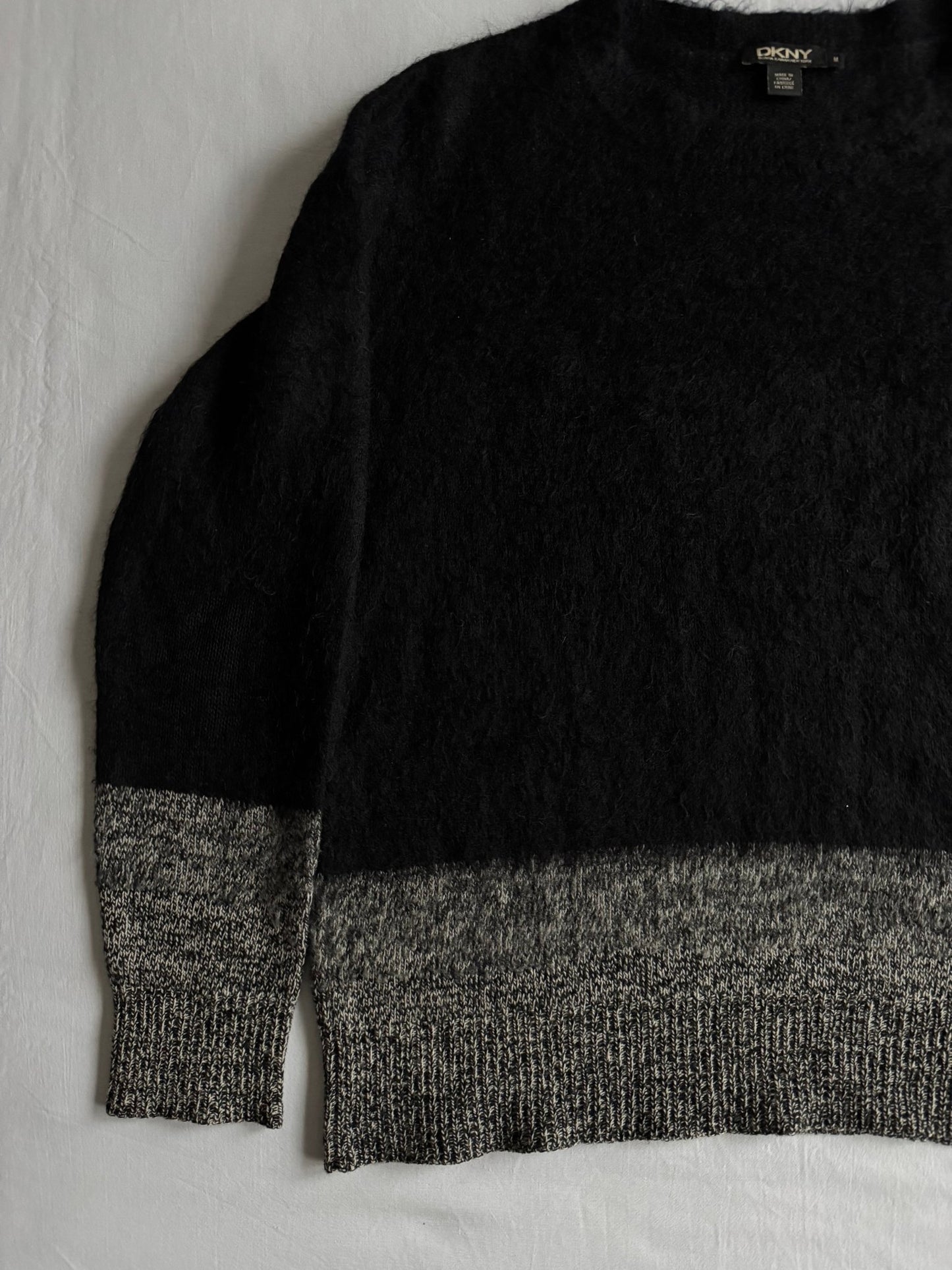 🧶 Pulover Y2K Damă DKNY Mohair, Lână și Blend Sintetic – M - anbracaminte
