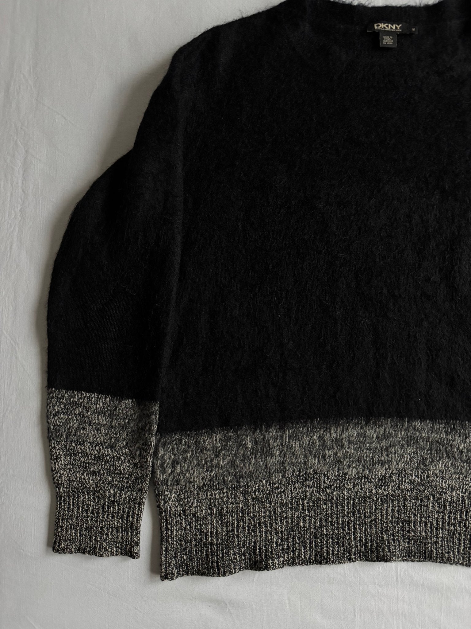 🧶 Pulover Y2K Damă DKNY Mohair, Lână și Blend Sintetic – M - anbracaminte