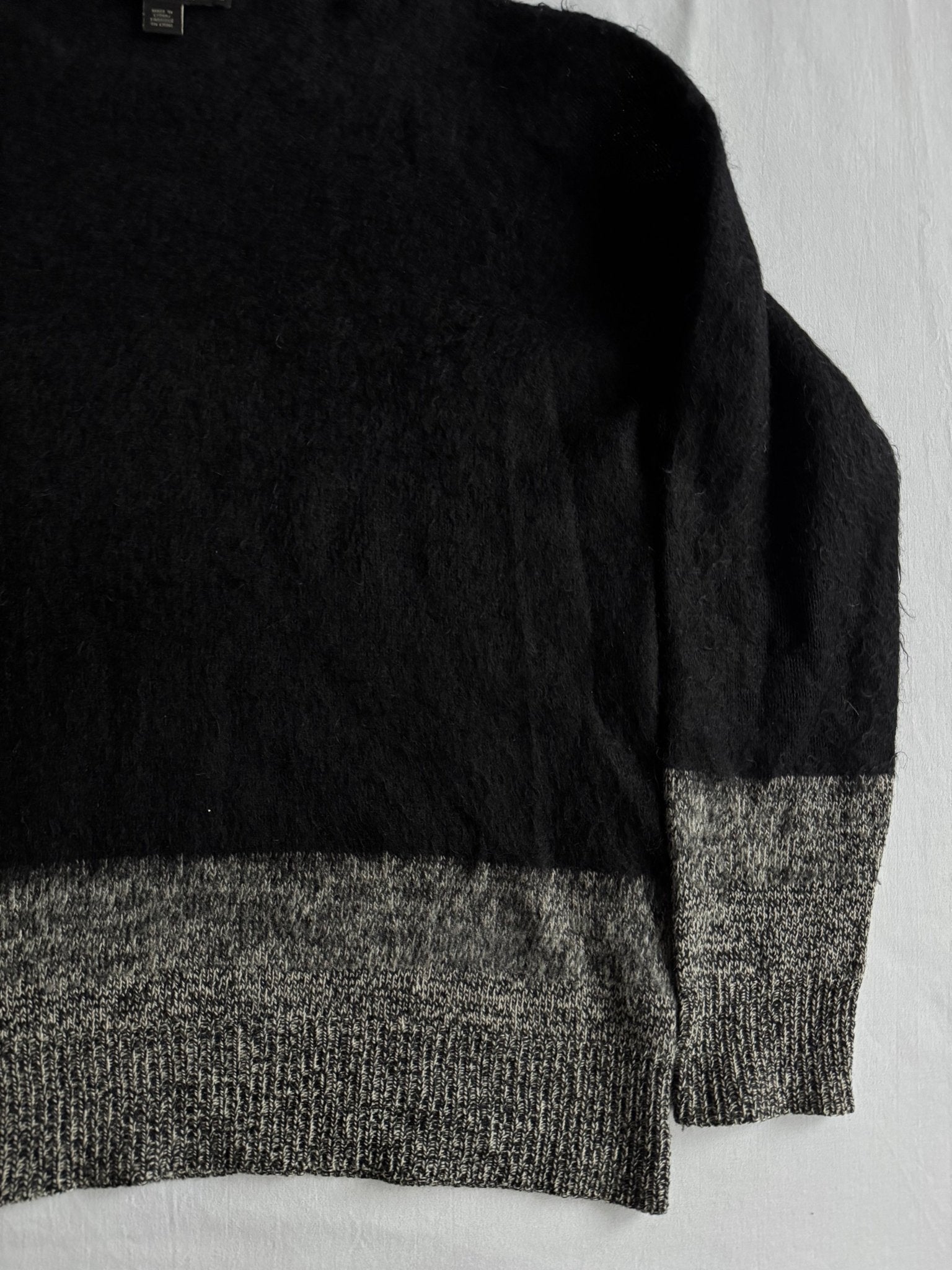 🧶 Pulover Y2K Damă DKNY Mohair, Lână și Blend Sintetic – M - anbracaminte