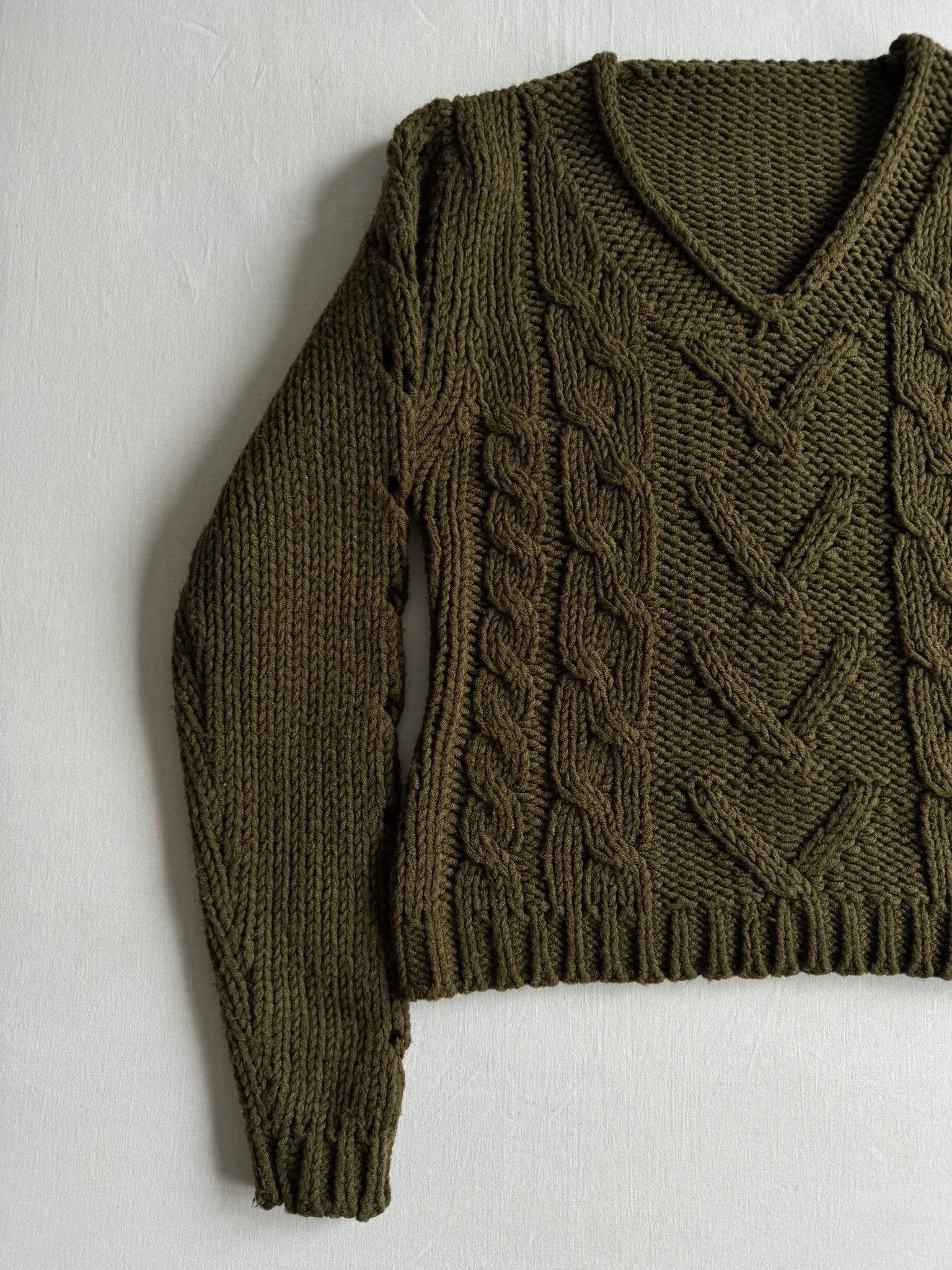 🧶 Pulover Y2K Damă Verde Închis cu Guler V din Lână – aprox. S / M - anbracaminte