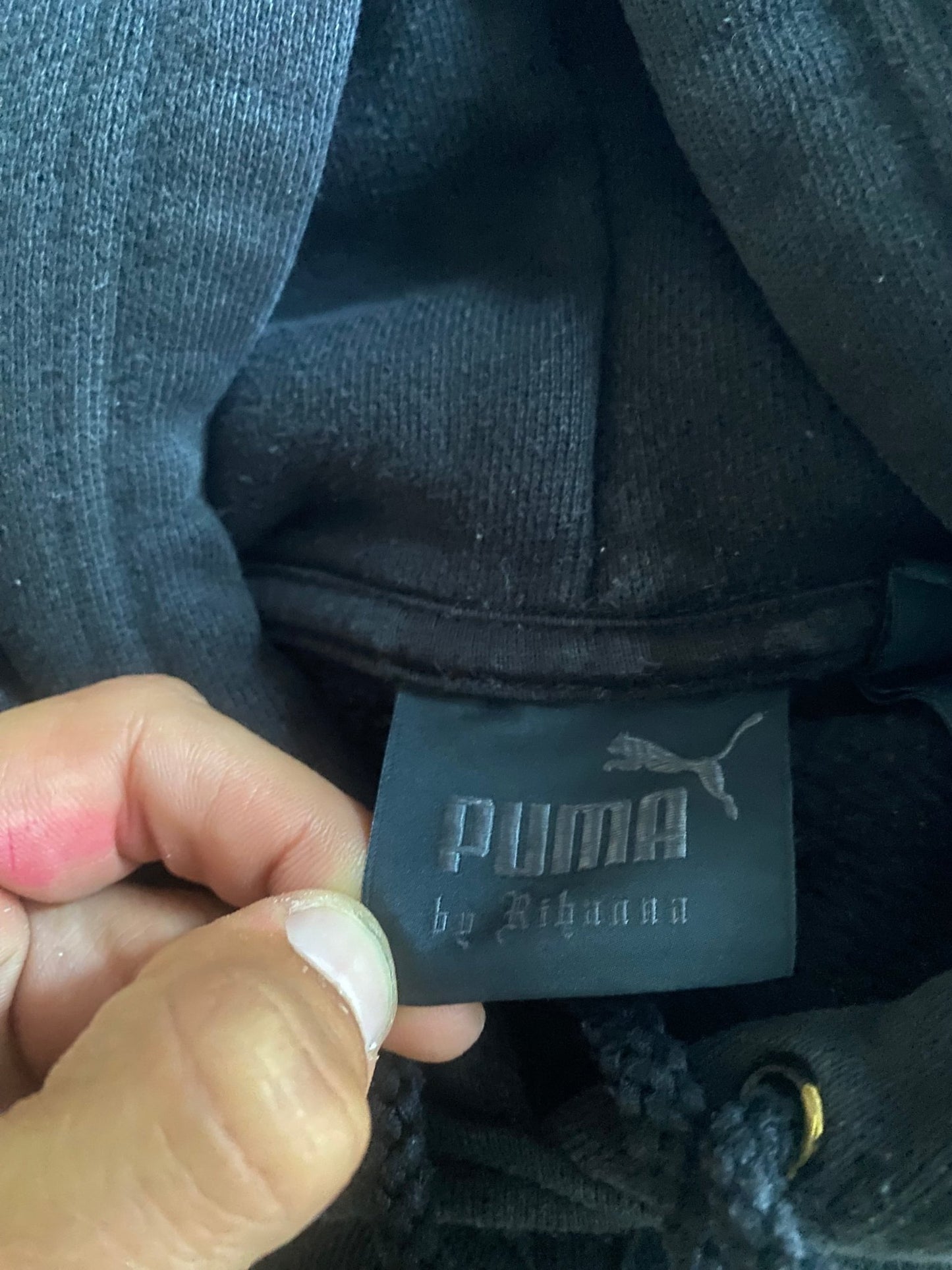 Puma x Rihanna – Cropped Oversized Hoodie – Women’s S - anbracaminte