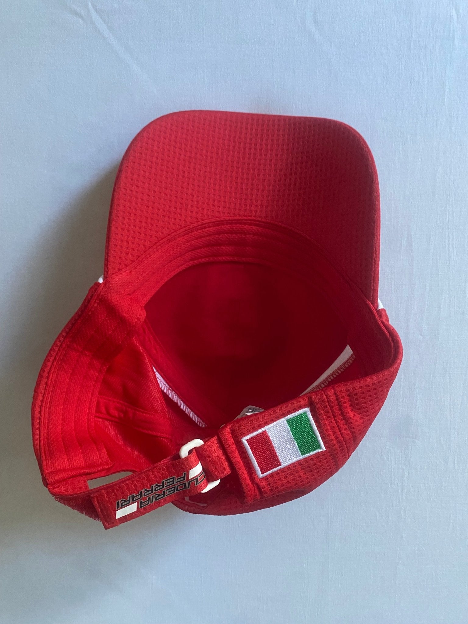 🧢 Șapcă Ferrari x Puma x Sebastian Vettel - anbracaminte
