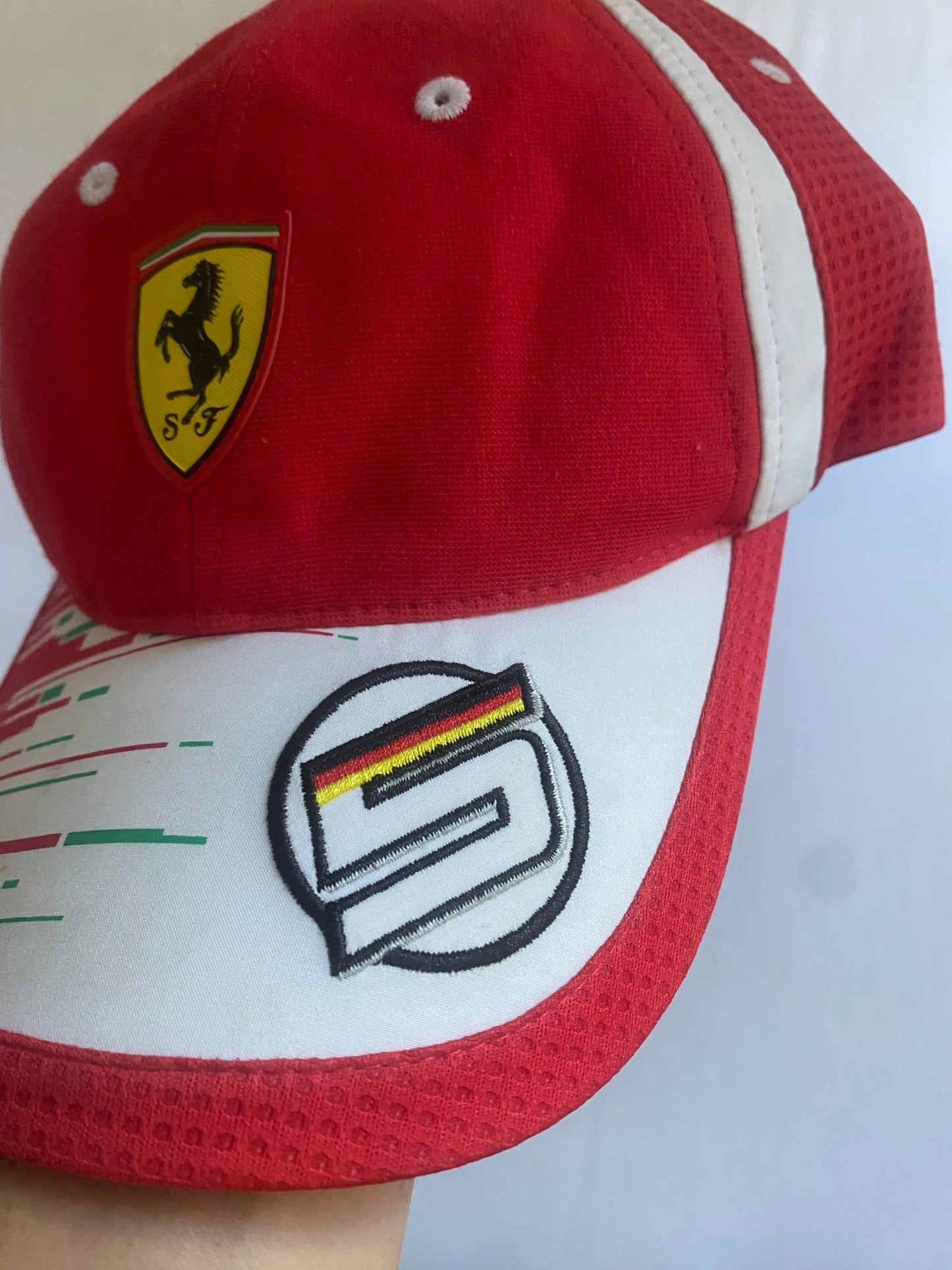 🧢 Șapcă Ferrari x Puma x Sebastian Vettel - anbracaminte