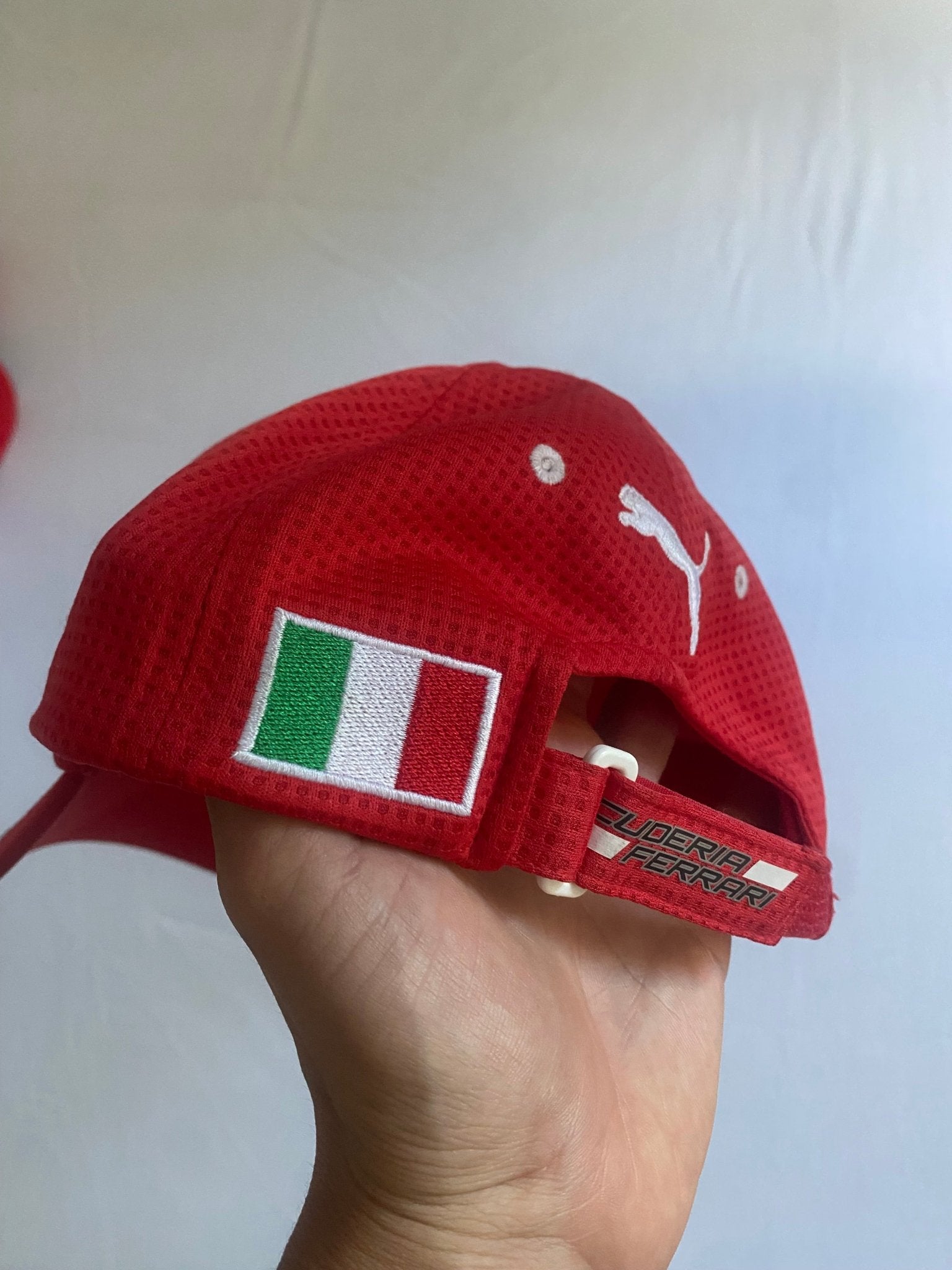 🧢 Șapcă Ferrari x Puma x Sebastian Vettel - anbracaminte