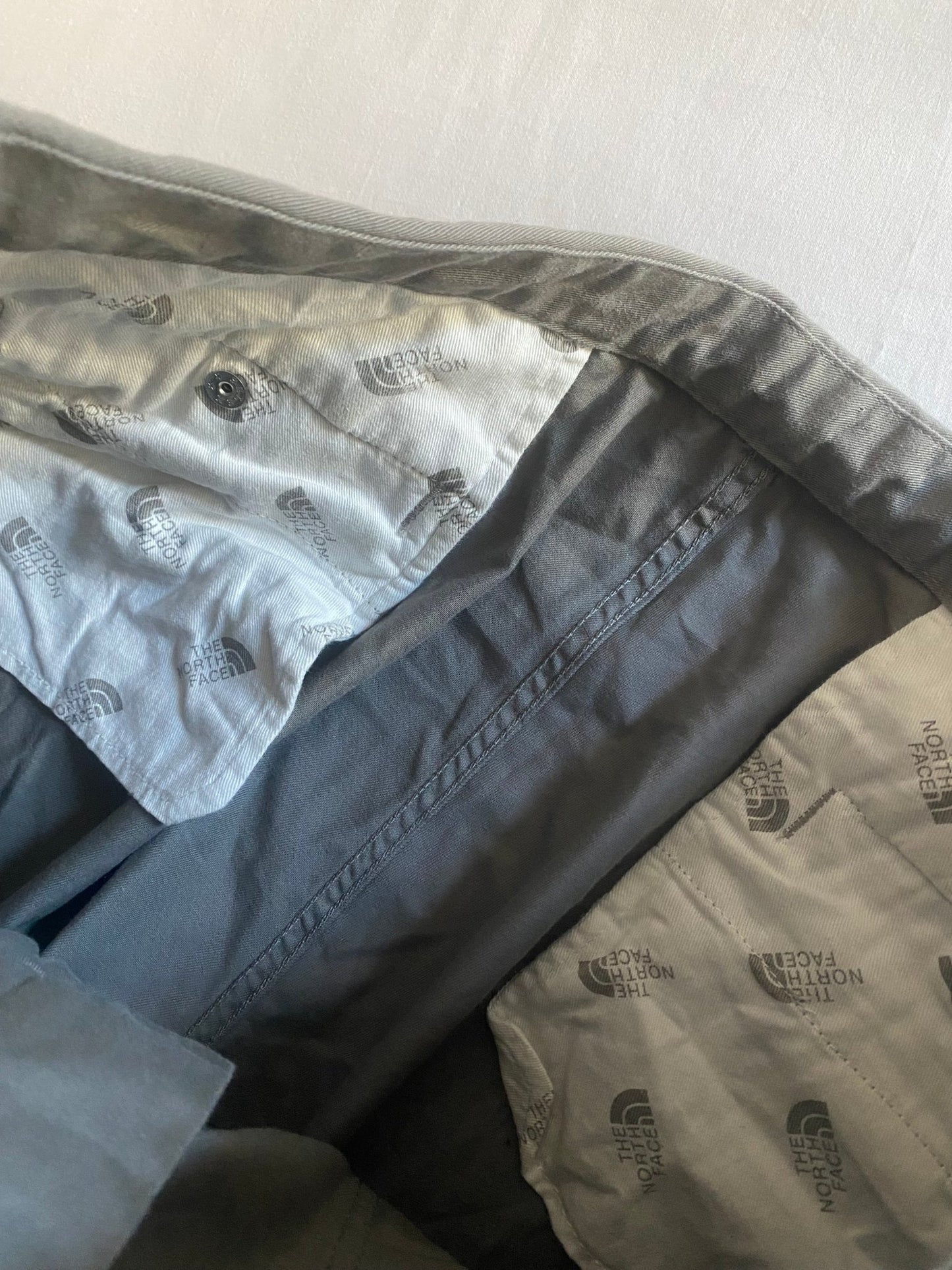 The North Face Purple Label Grey Cropped Fatigue Trousers - anbracaminte