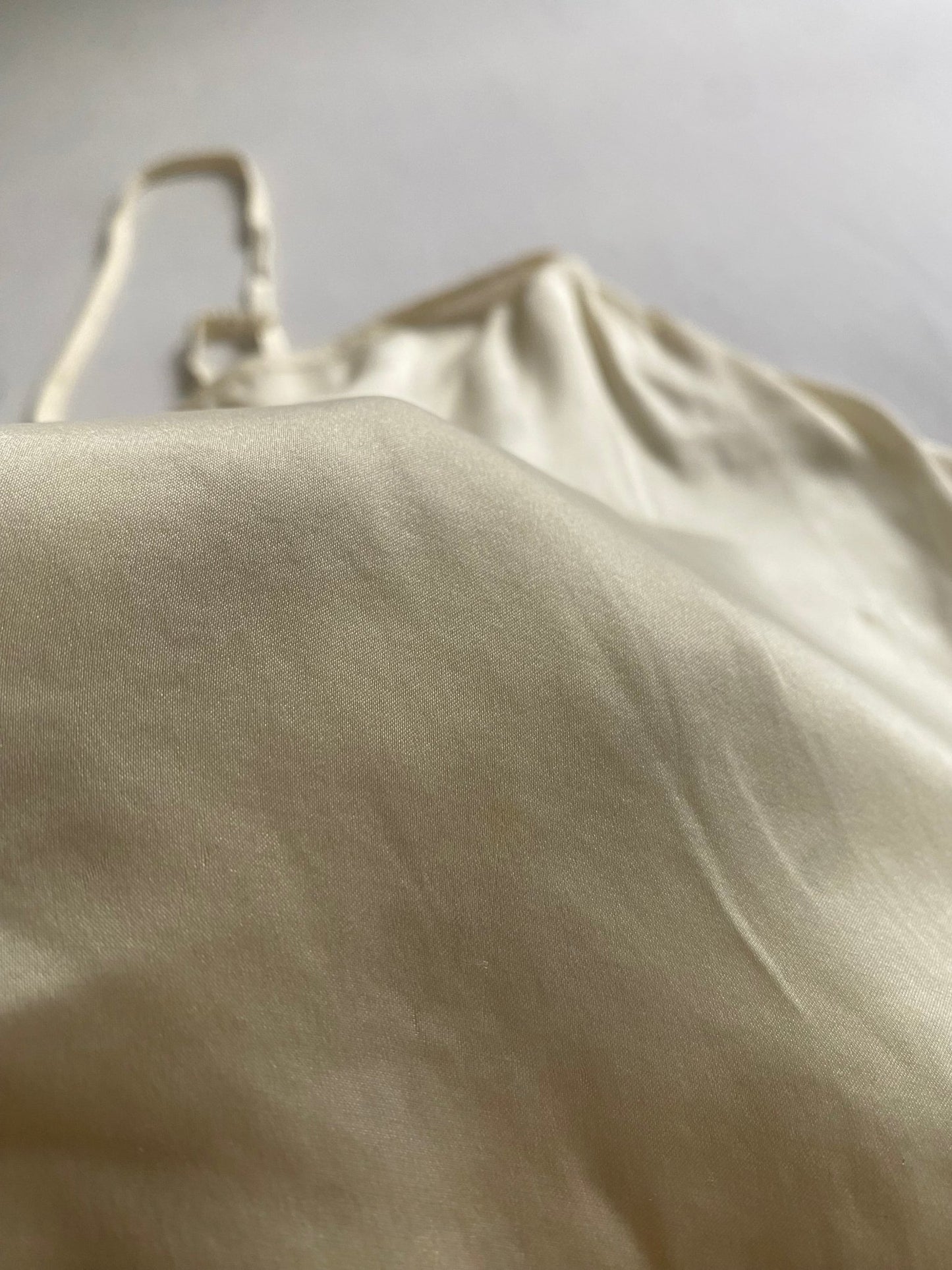 🤍 Top Vintage Alb din Mătase – Mărime M – Stil Clasic - anbracaminte
