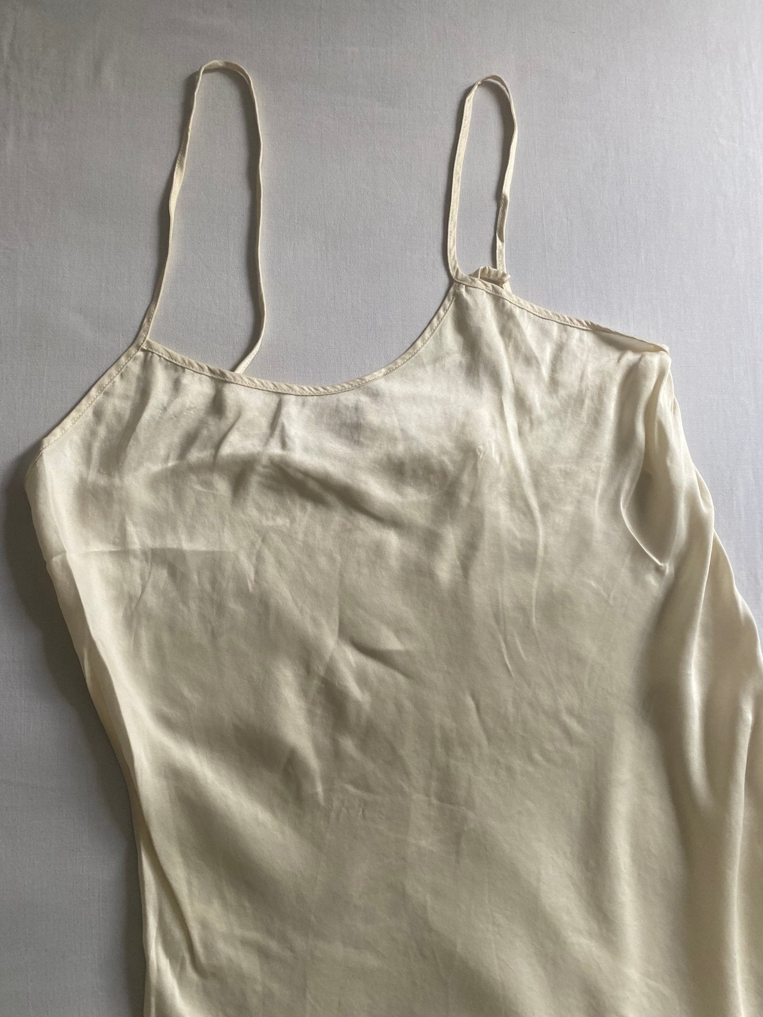 🤍 Top Vintage Alb din Mătase – Mărime M – Stil Clasic - anbracaminte