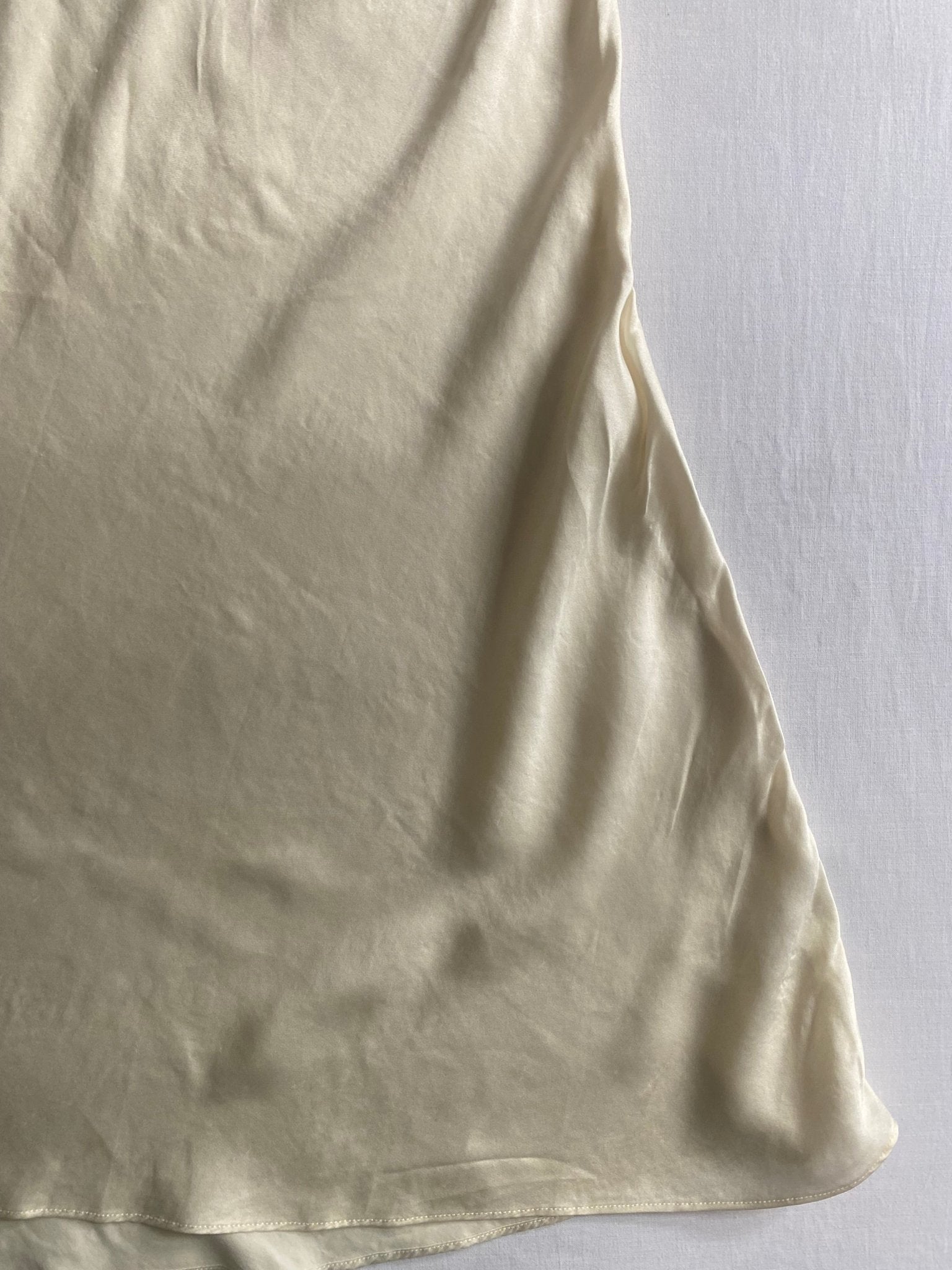 🤍 Top Vintage Alb din Mătase – Mărime M – Stil Clasic - anbracaminte