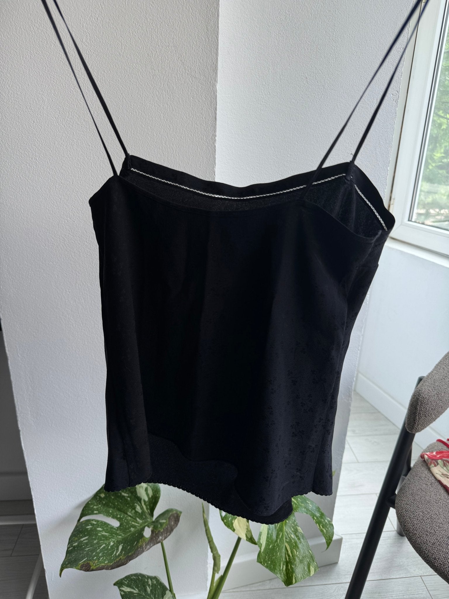 ☀️ Top Vintage Damă Negru din Mătase cu Motive Florale – XS/S – Made in Italy - anbracaminte