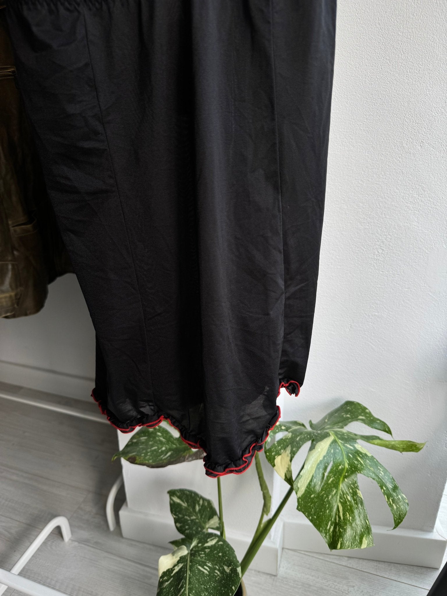 ✨ Top Y2K Black cu Bretele Ajustabile – L Damă - anbracaminte