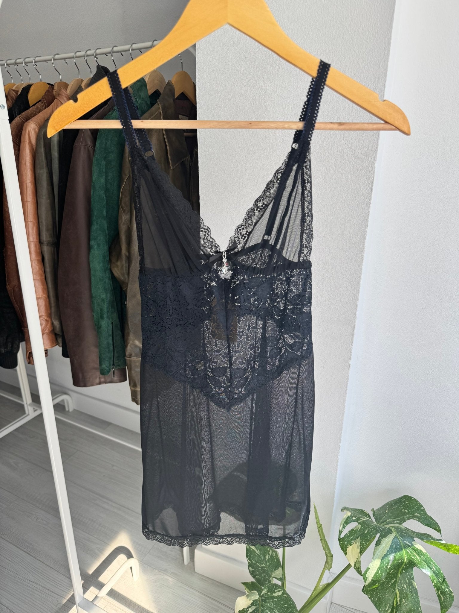 ✨ Top Y2K Black Lace – S/M Damă - anbracaminte