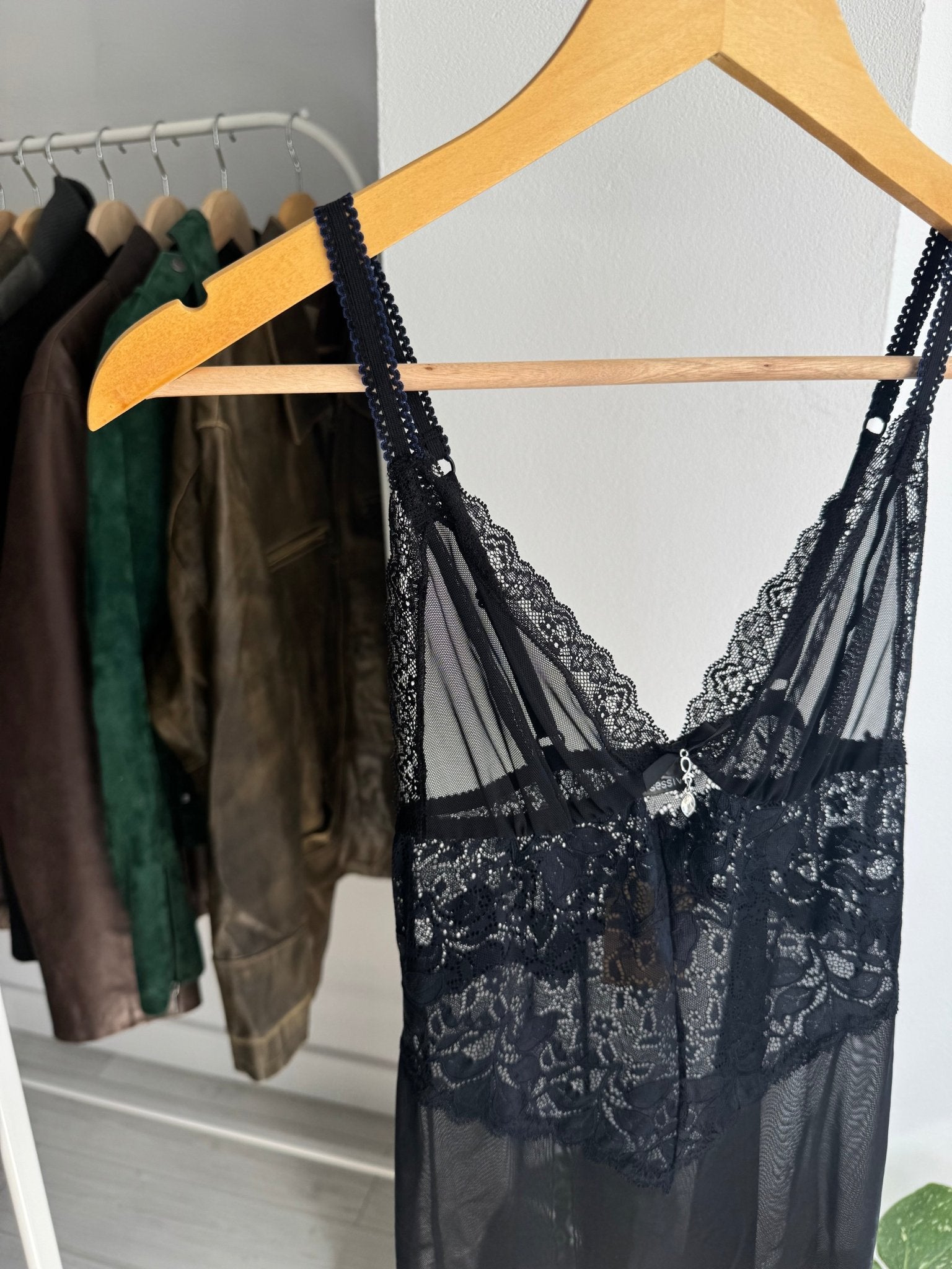 ✨ Top Y2K Black Lace – S/M Damă - anbracaminte
