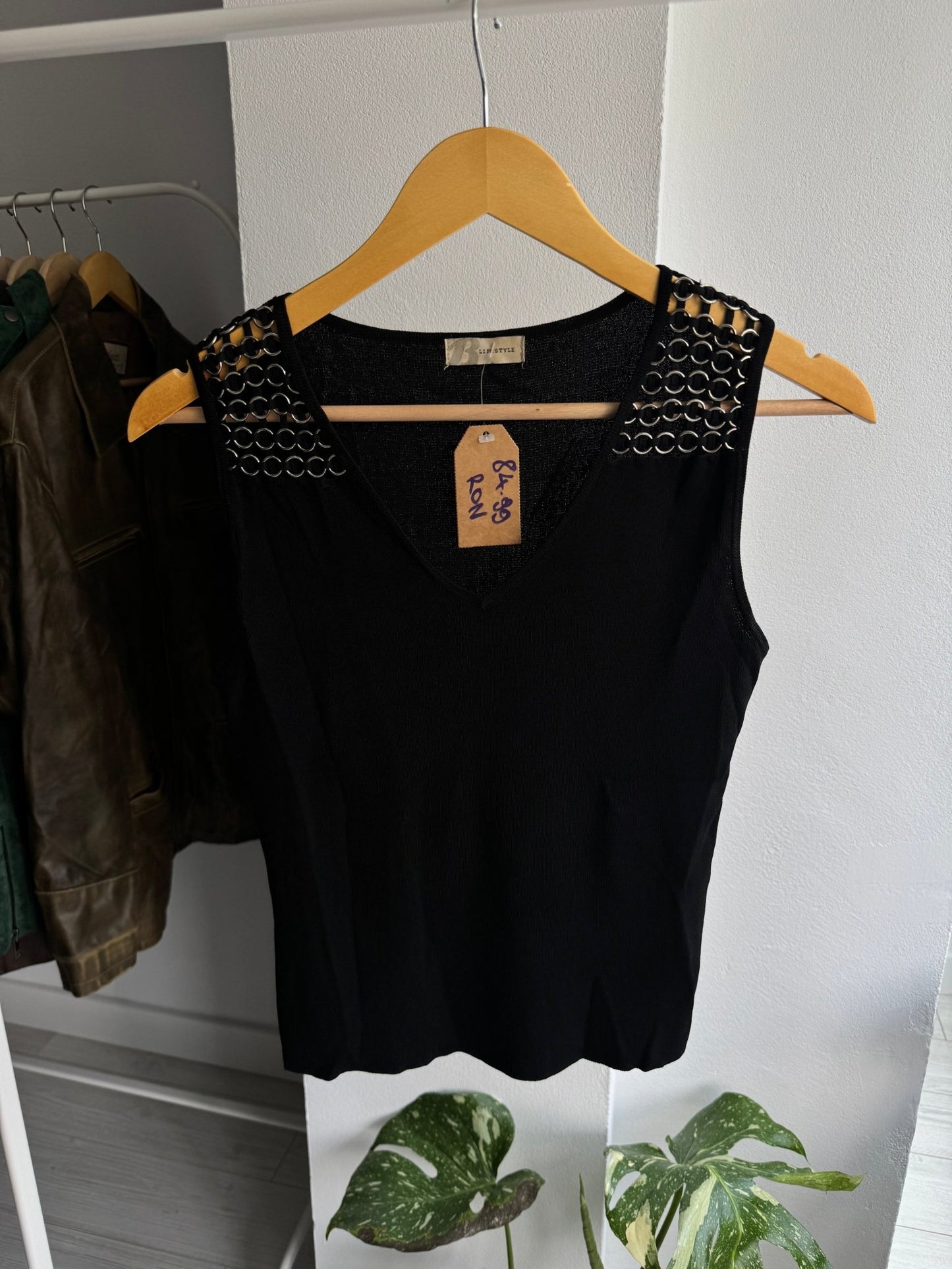 ✨ Top Y2K Black Mesh cu Metalic Loops – XS/S Damă - anbracaminte