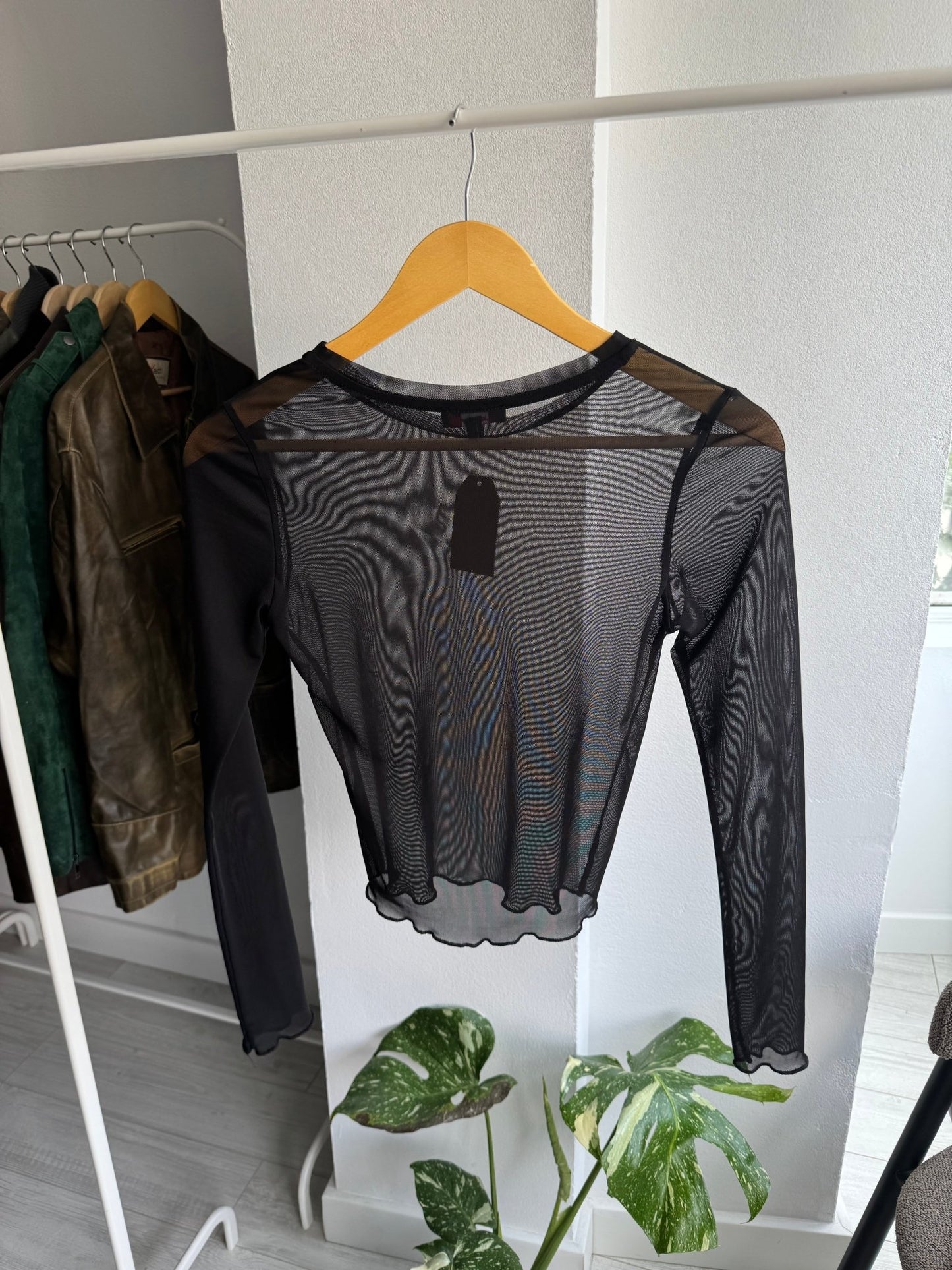 ☯️ Top Y2K Black Mesh cu Yin Yang Motif – XS Damă - anbracaminte