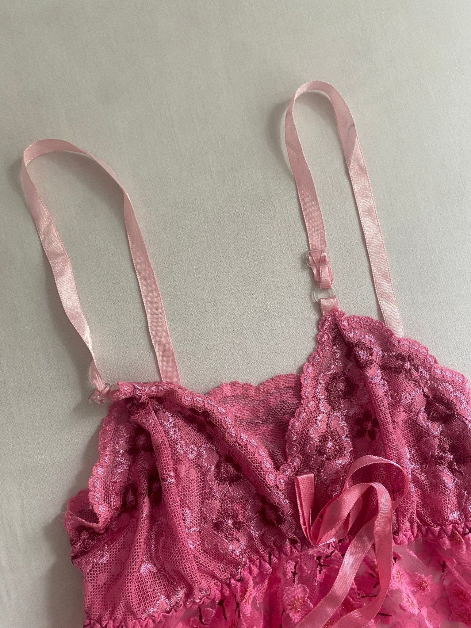 🌸 Top Y2K Cherry Blossom cu Dantelă – Mărime L - anbracaminte