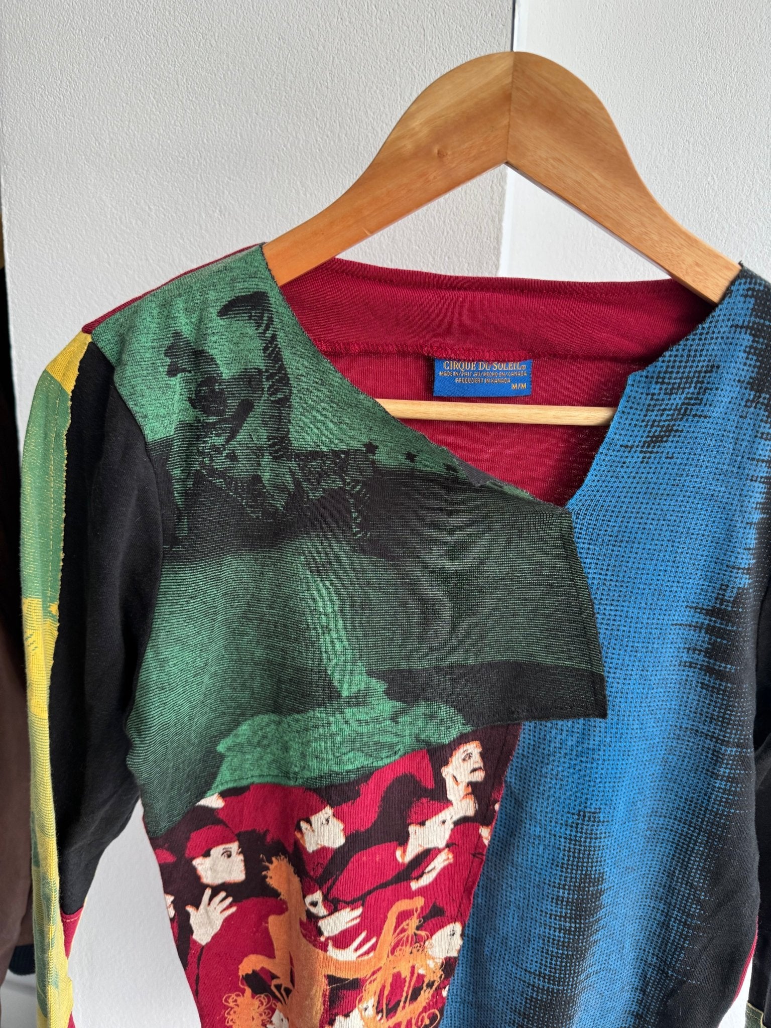 🎪 Top Y2K Damă Cirque du Soleil Printed – M – Made in Canada - anbracaminte