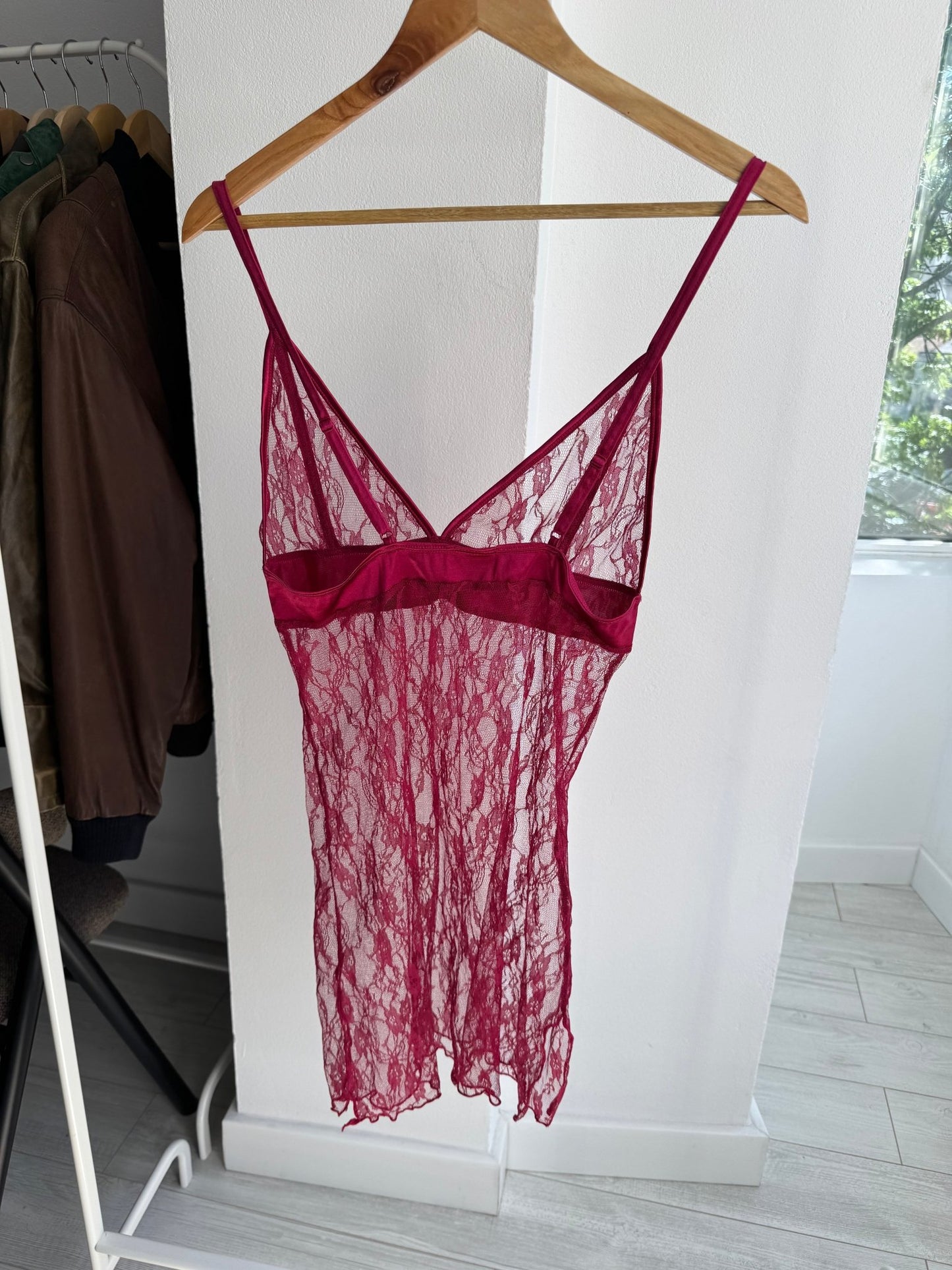 💗 Top Y2K Dark Pink Lace – XS/S Damă - anbracaminte