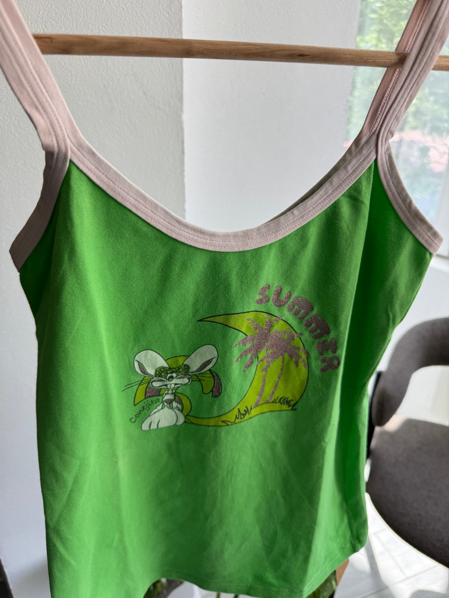 🏄‍♀️ Top Y2K Green Graphic Tank – M Damă – Made in Italy - anbracaminte